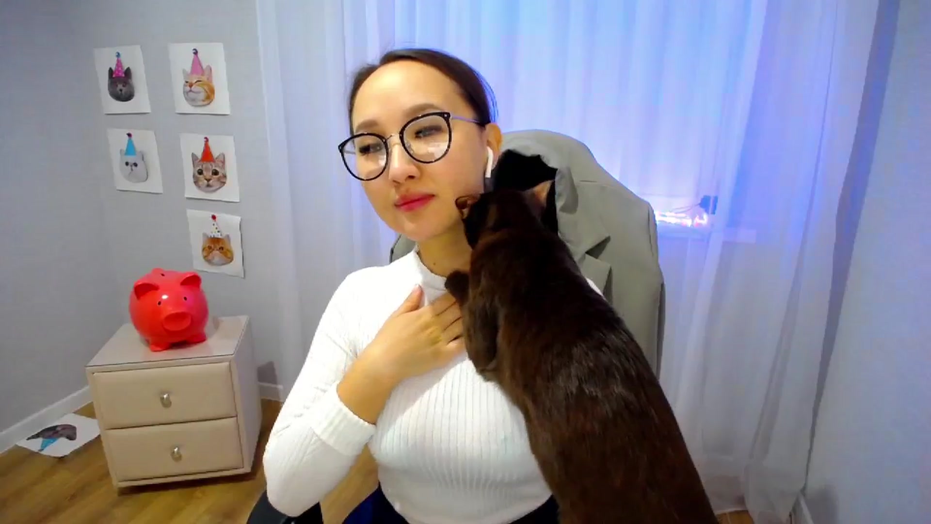 Gallery image thumbnail from Kingoo's myfreecams stream on, 01/28/2024, 03:13 image 16 of 20