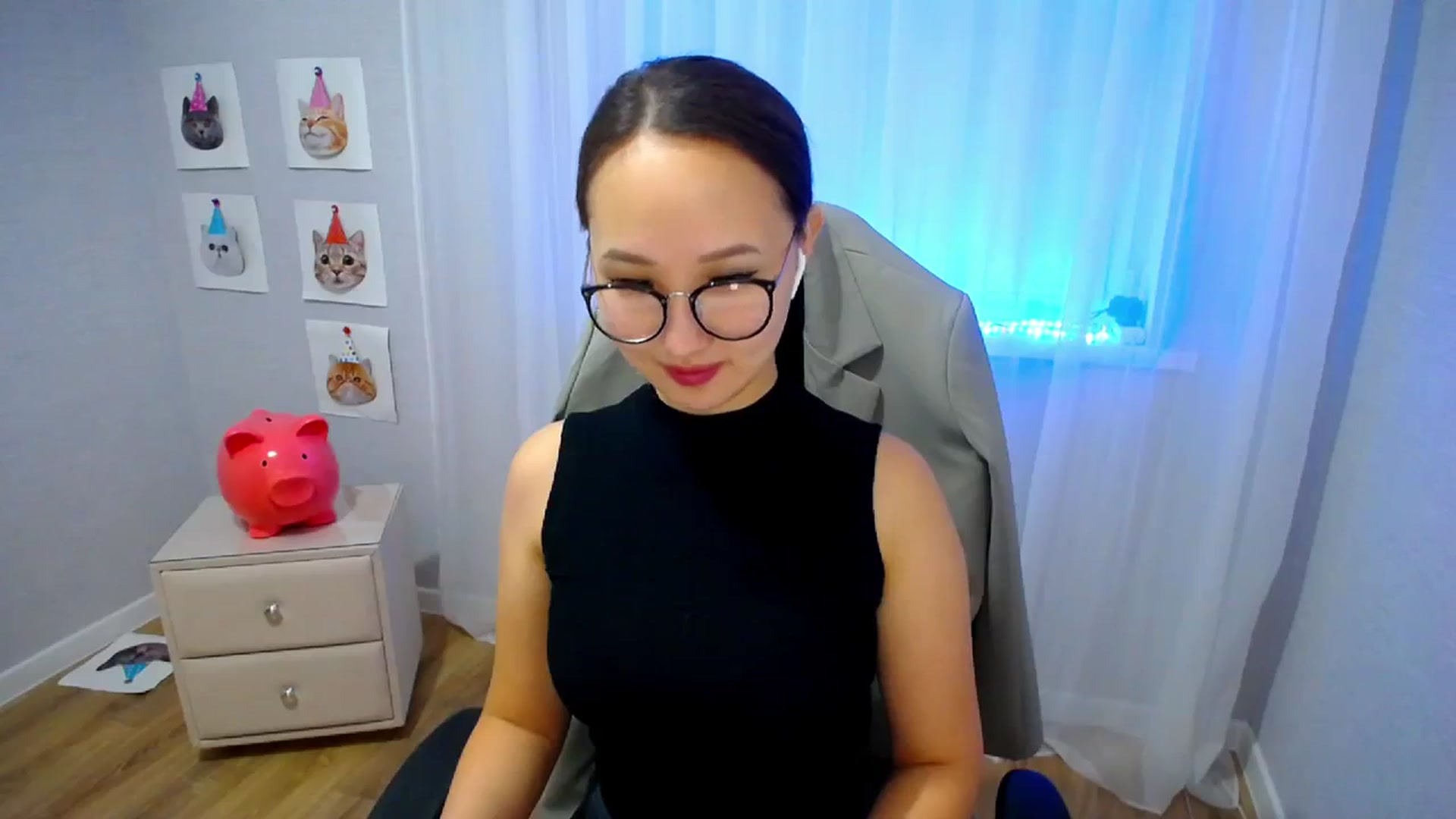 Gallery image thumbnail from Kingoo's myfreecams stream on, 01/31/2024, 23:27 image 5 of 20