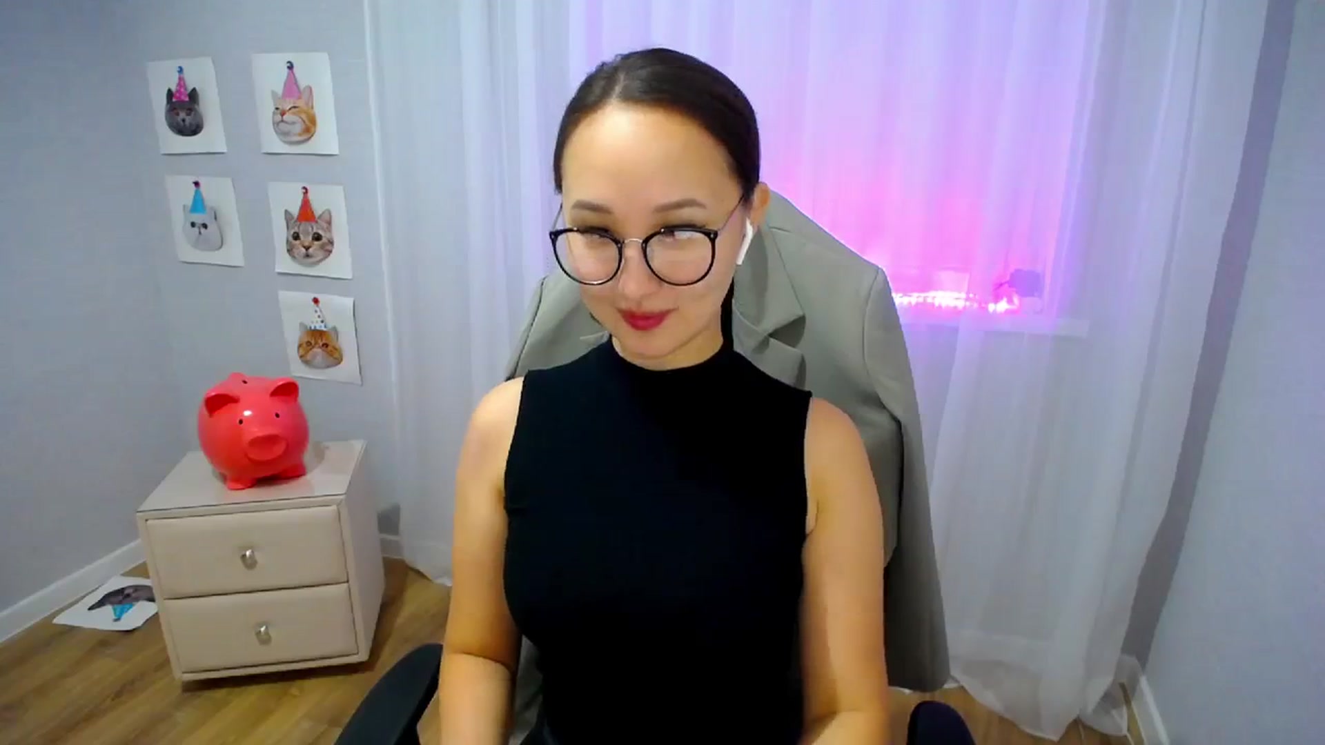 Gallery image thumbnail from Kingoo's myfreecams stream on, 01/31/2024, 23:27 image 3 of 20