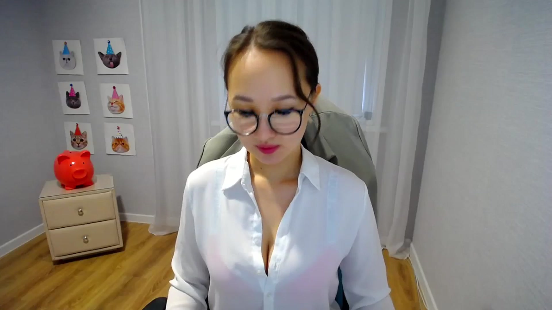 Gallery image thumbnail from Kingoo's myfreecams stream on, 02/12/2024, 06:34 image 4 of 20