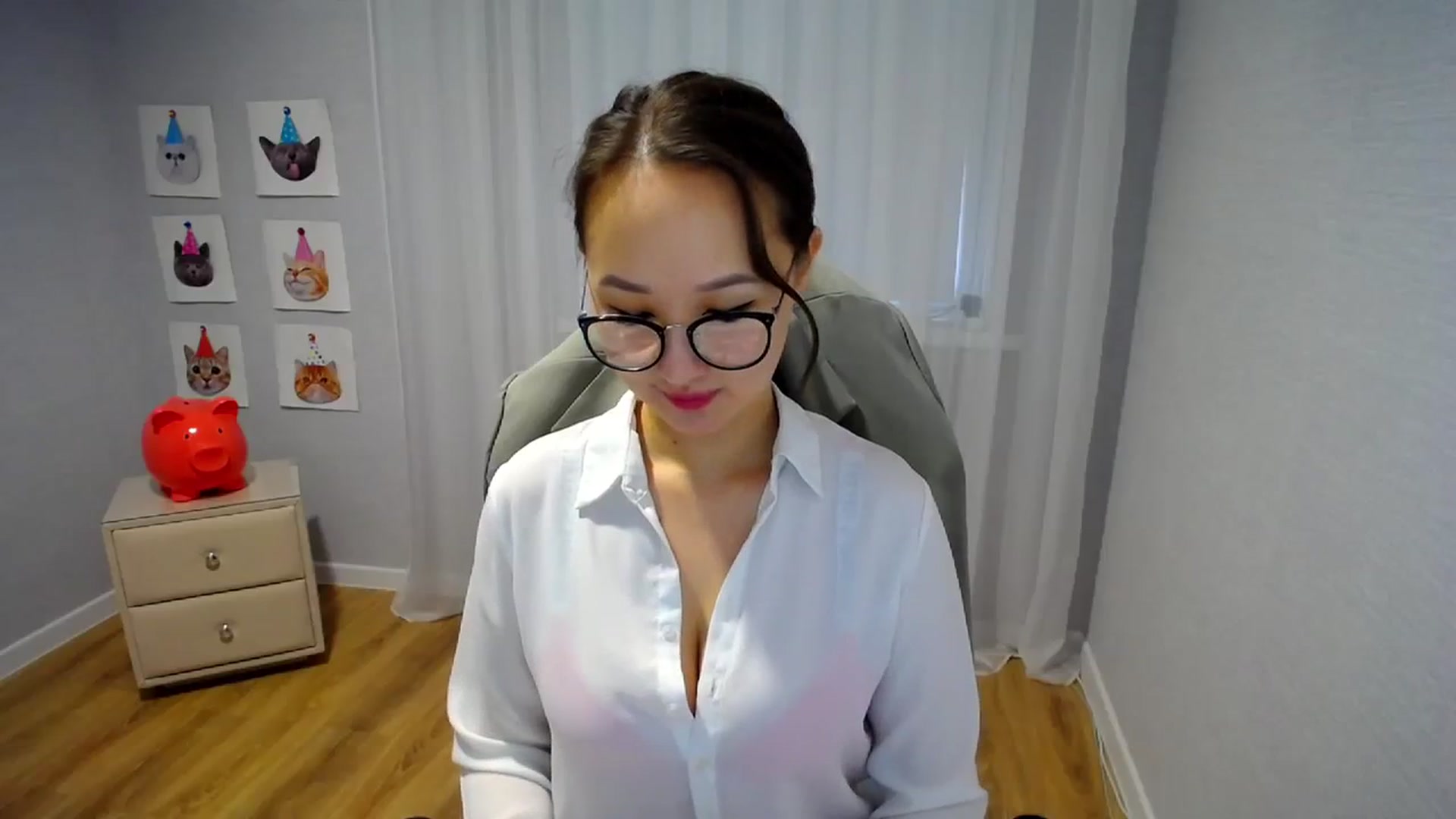 Gallery image thumbnail from Kingoo's myfreecams stream on, 02/12/2024, 06:34 image 12 of 20