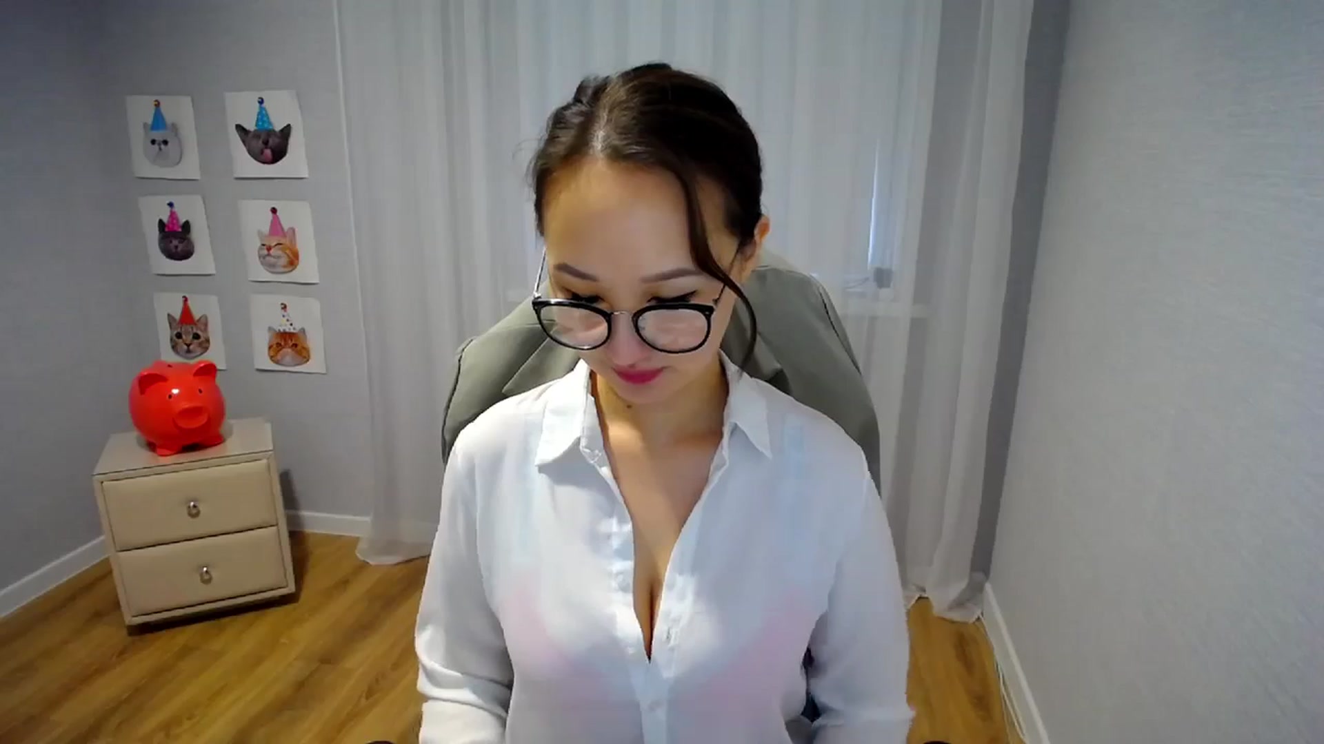 Gallery image thumbnail from Kingoo's myfreecams stream on, 02/12/2024, 06:34 image 15 of 20