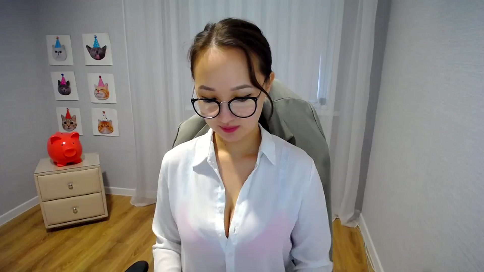 Gallery image thumbnail from Kingoo's myfreecams stream on, 02/12/2024, 06:34 image 2 of 20