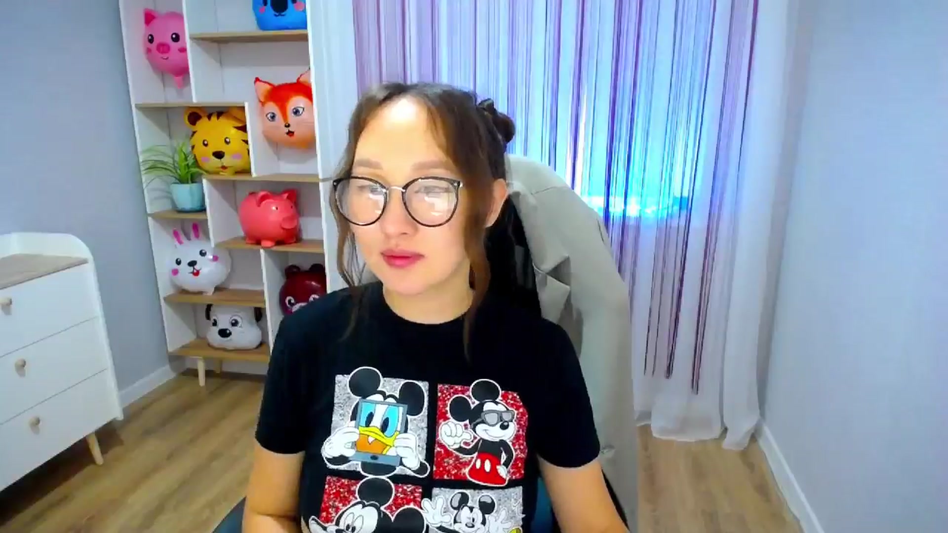 Gallery image thumbnail from Kingoo's myfreecams stream on, 08/05/2024, 03:53 image 5 of 20