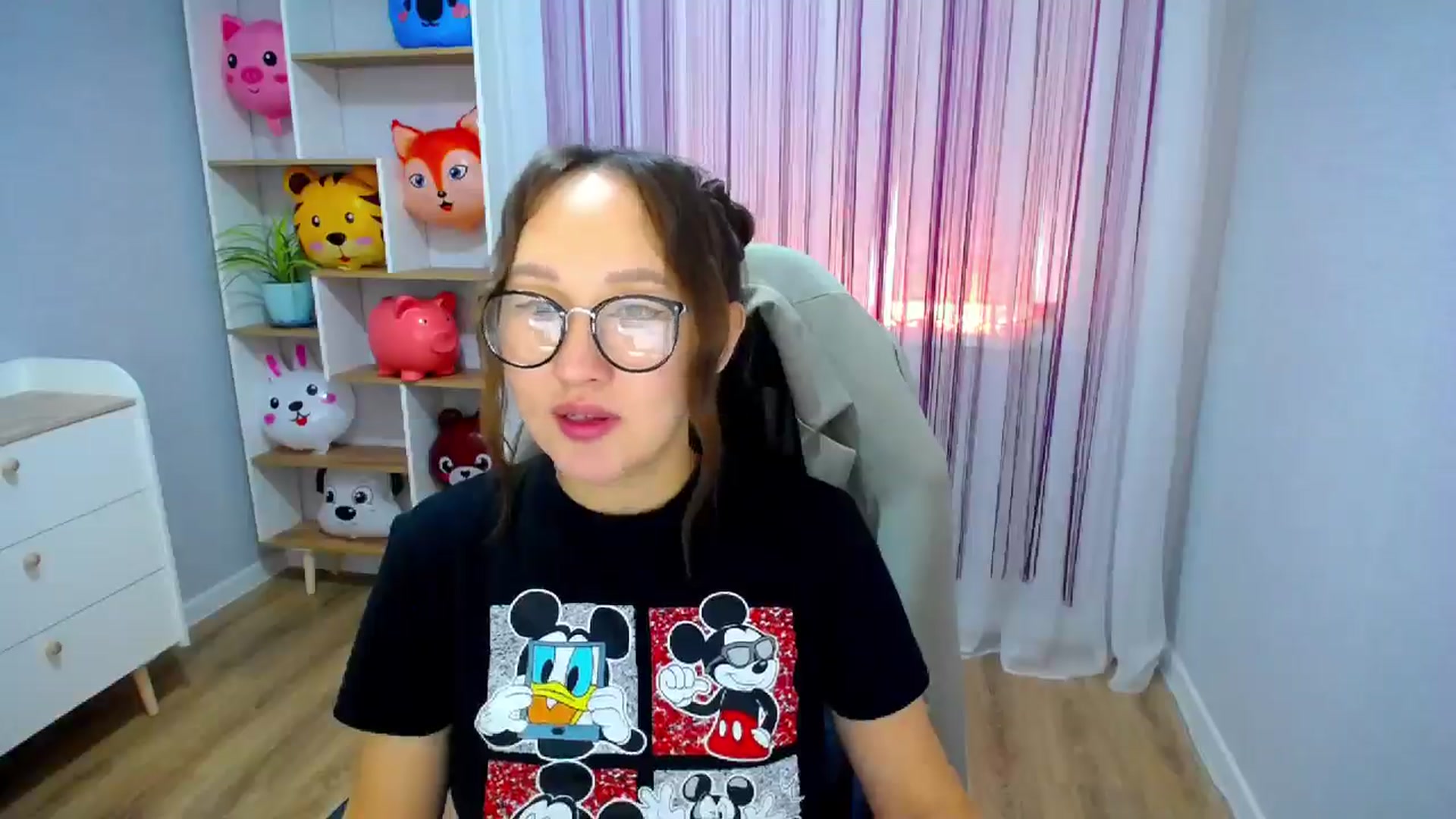 Gallery image thumbnail from Kingoo's myfreecams stream on, 08/05/2024, 03:53 image 17 of 20