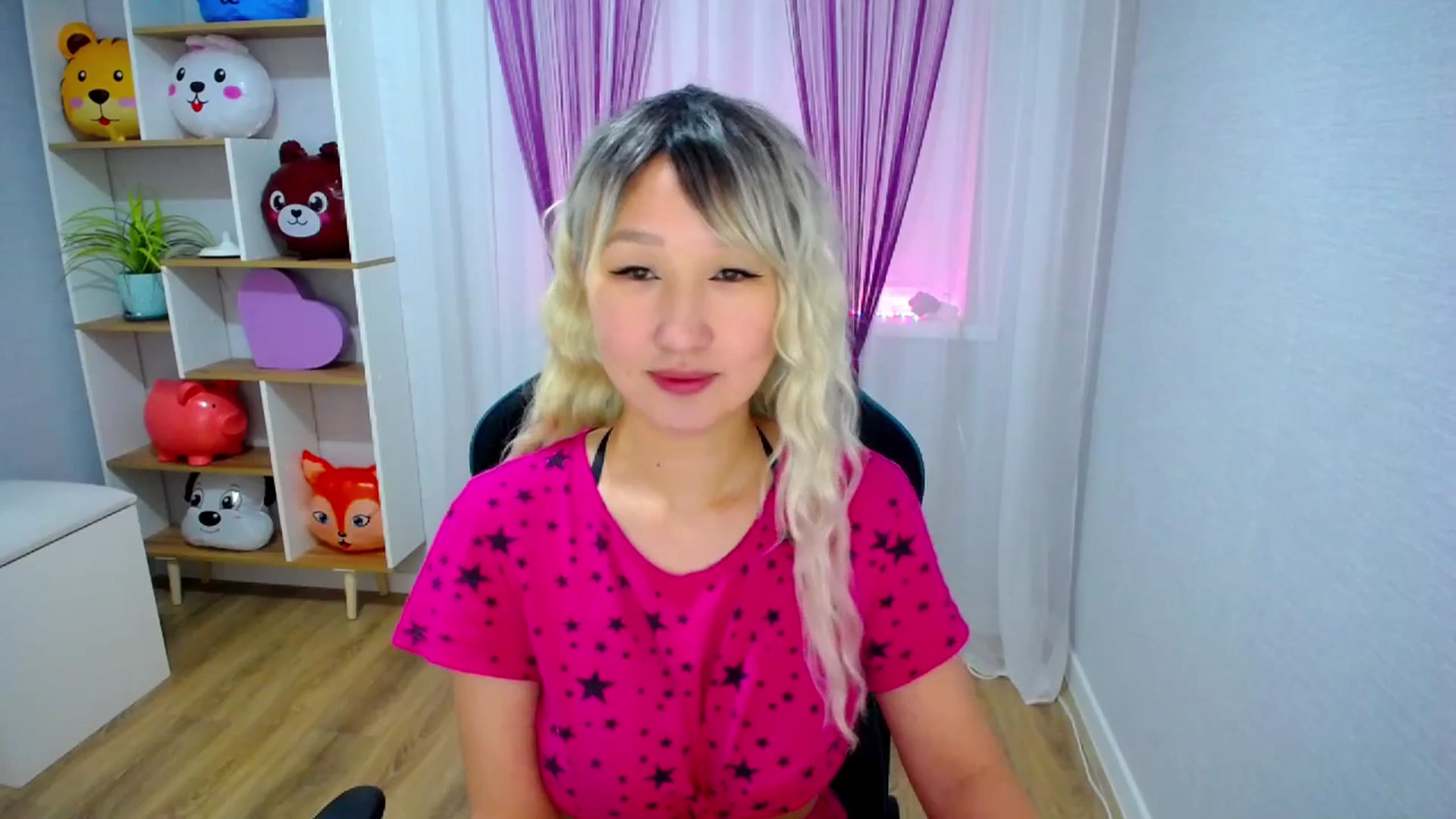 Gallery image thumbnail from Kingoo's myfreecams stream on, 02/24/2025, 01:48 image 7 of 20