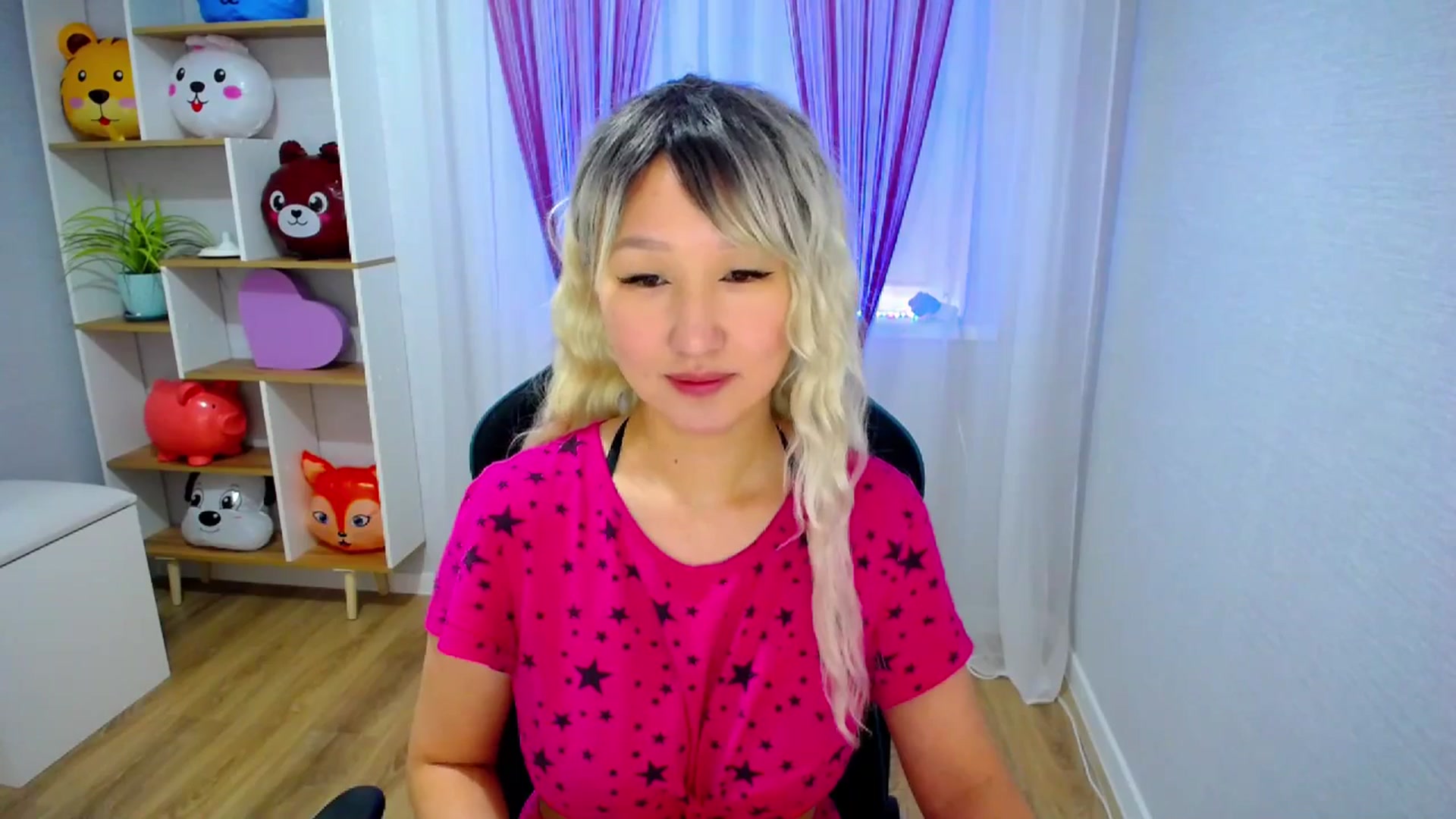 Gallery image thumbnail from Kingoo's myfreecams stream on, 02/24/2025, 01:48 image 11 of 20