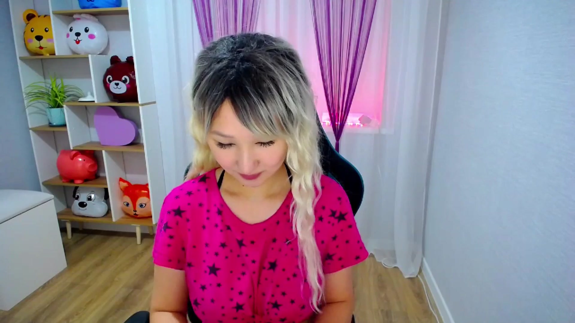 Gallery image thumbnail from Kingoo's myfreecams stream on, 02/24/2025, 01:48 image 10 of 20