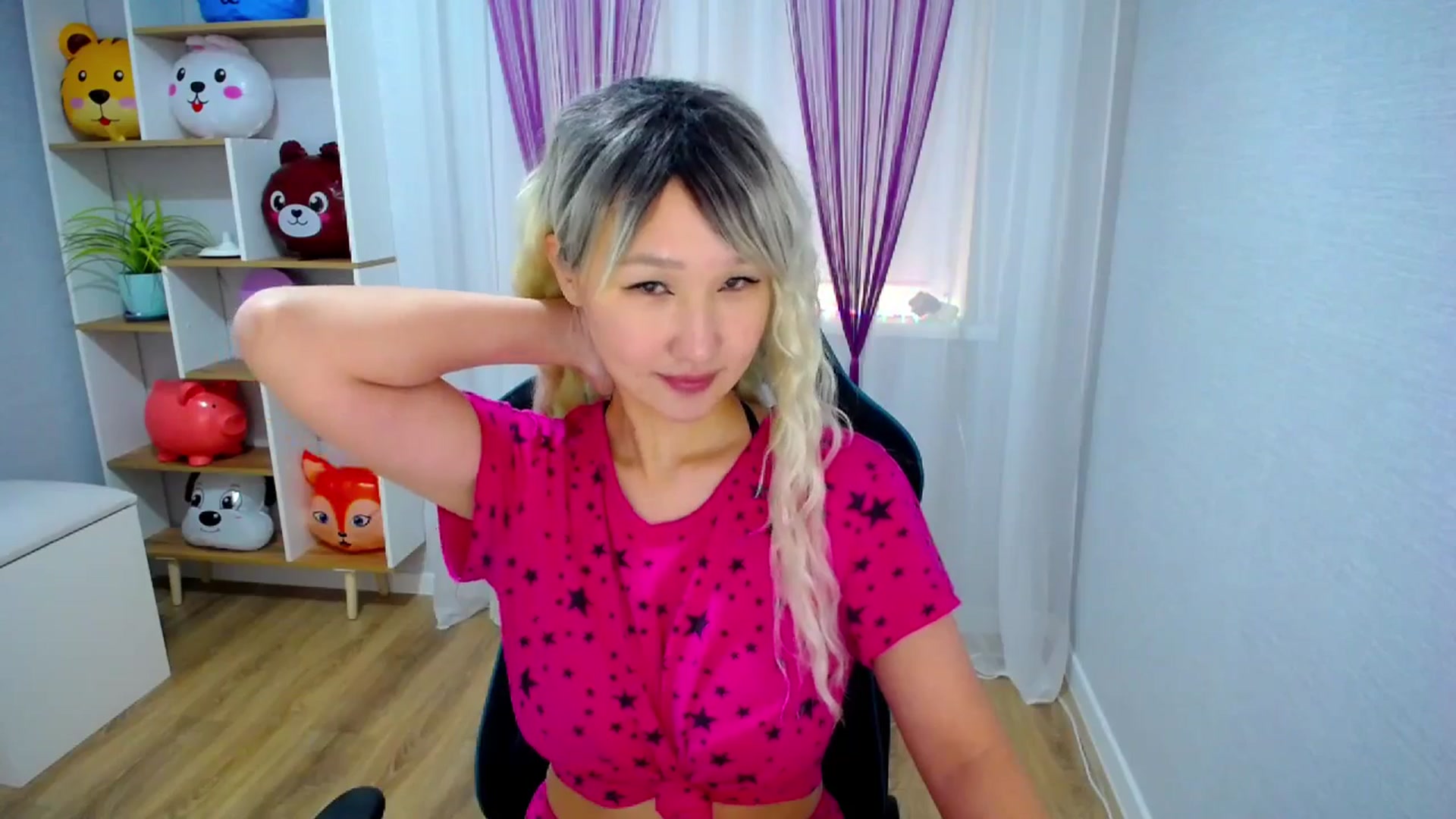 Gallery image thumbnail from Kingoo's myfreecams stream on, 02/24/2025, 01:48 image 3 of 20
