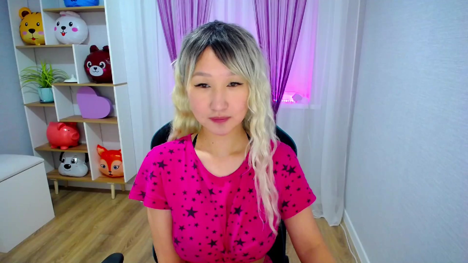 Gallery image thumbnail from Kingoo's myfreecams stream on, 02/24/2025, 01:48 image 1 of 20
