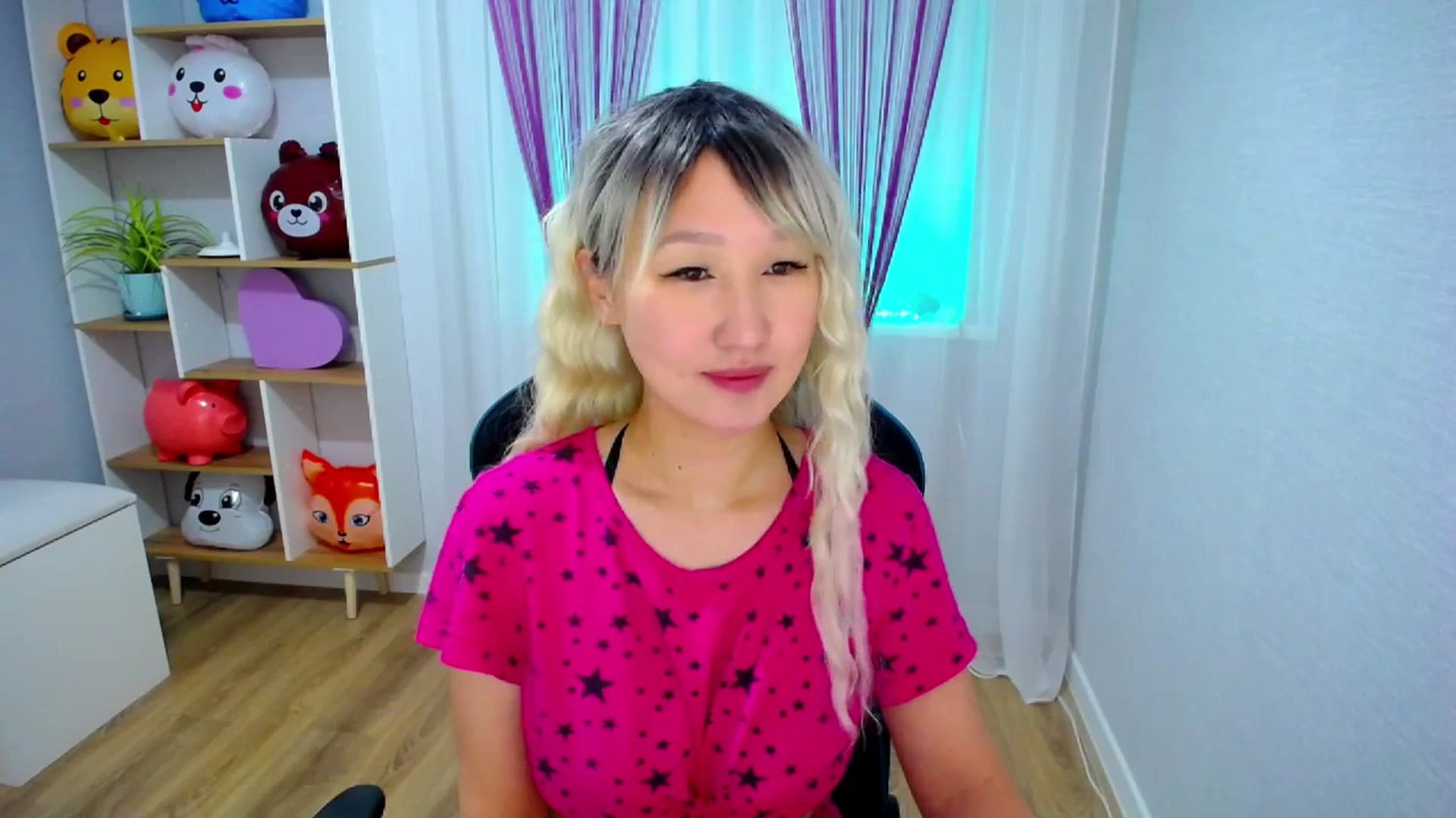 Gallery image thumbnail from Kingoo's myfreecams stream on, 02/24/2025, 01:48 image 16 of 20