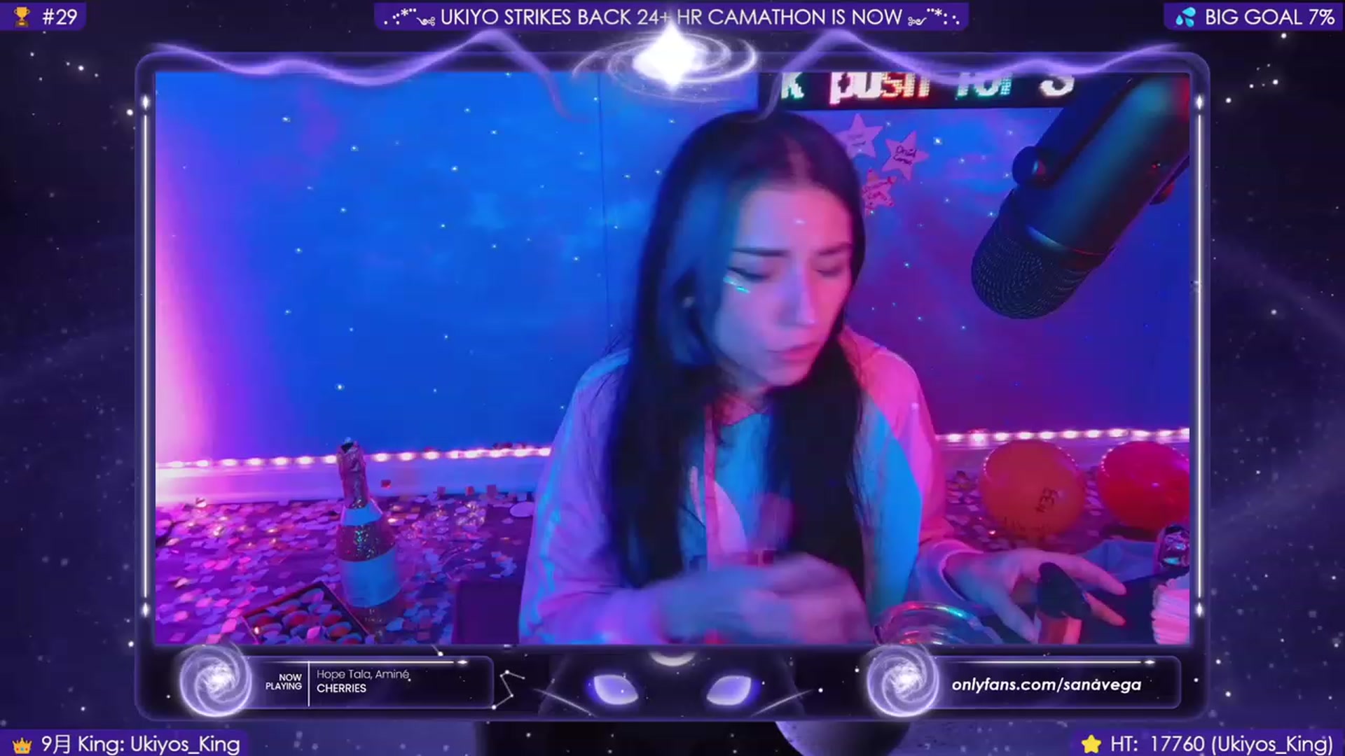 Gallery image thumbnail from Kings_Queen's myfreecams stream on, 09/30/2023, 21:26 image 16 of 20