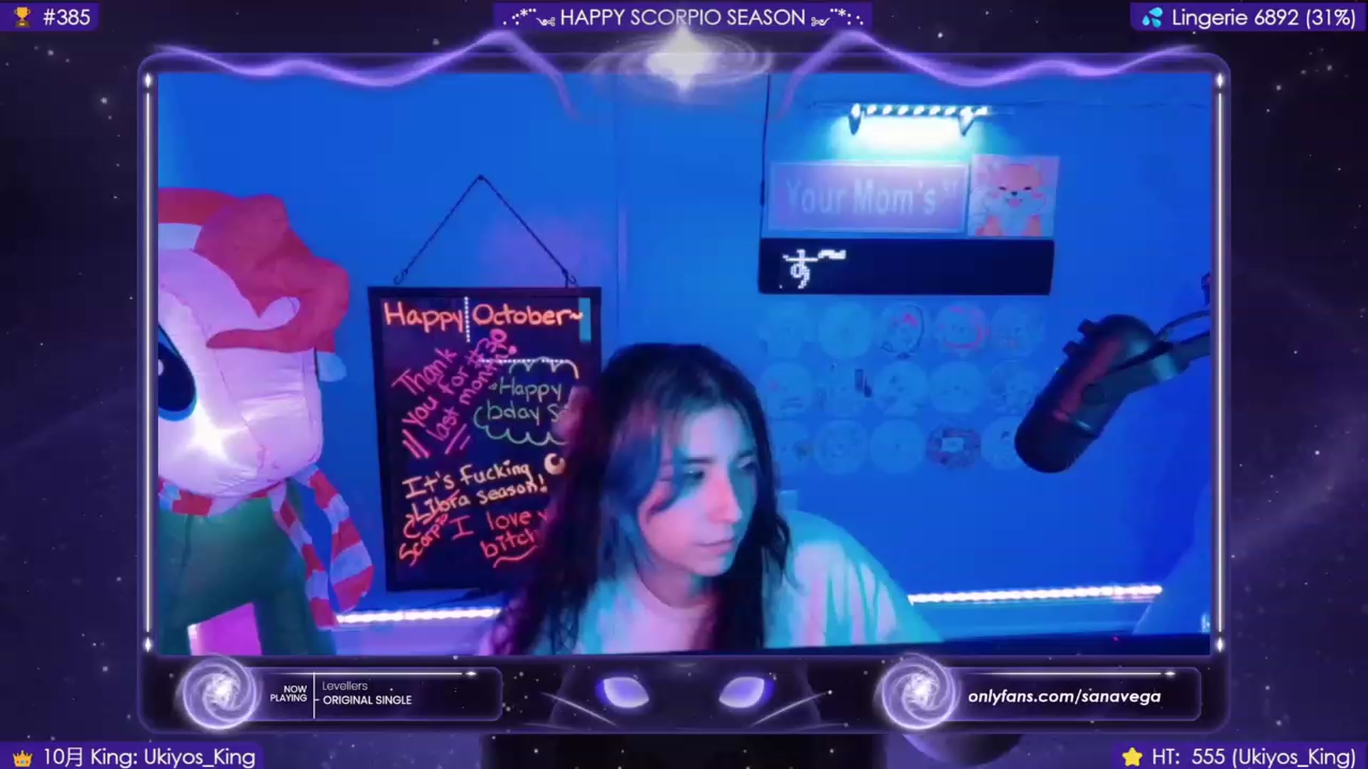 Gallery image thumbnail from Kings_Queen's myfreecams stream on, 10/24/2023, 08:16 image 10 of 20