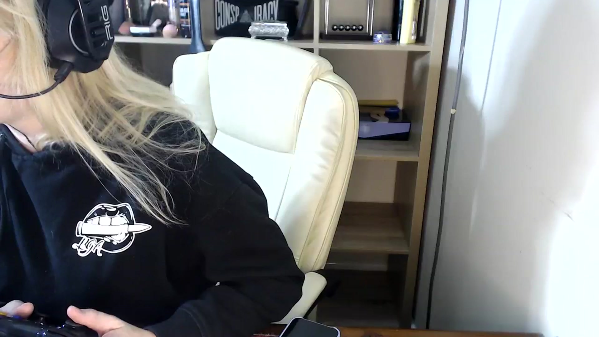 Gallery image thumbnail from Kinksta1's myfreecams stream on, 07/29/2023, 13:13 image 8 of 20