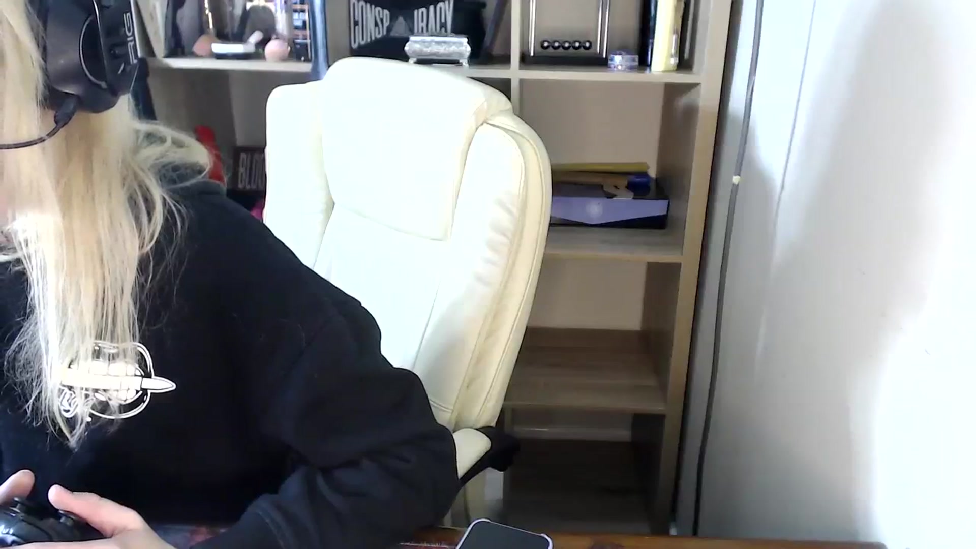 Gallery image thumbnail from Kinksta1's myfreecams stream on, 07/29/2023, 13:13 image 15 of 20
