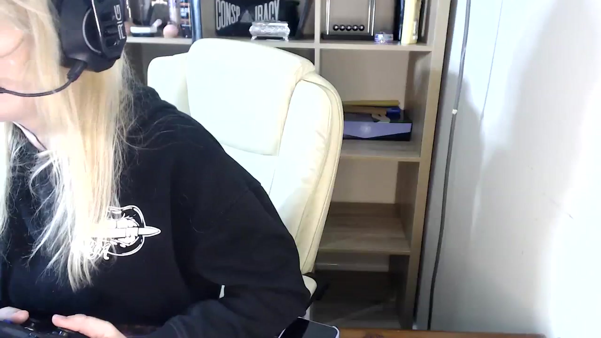 Gallery image thumbnail from Kinksta1's myfreecams stream on, 07/29/2023, 13:13 image 5 of 20