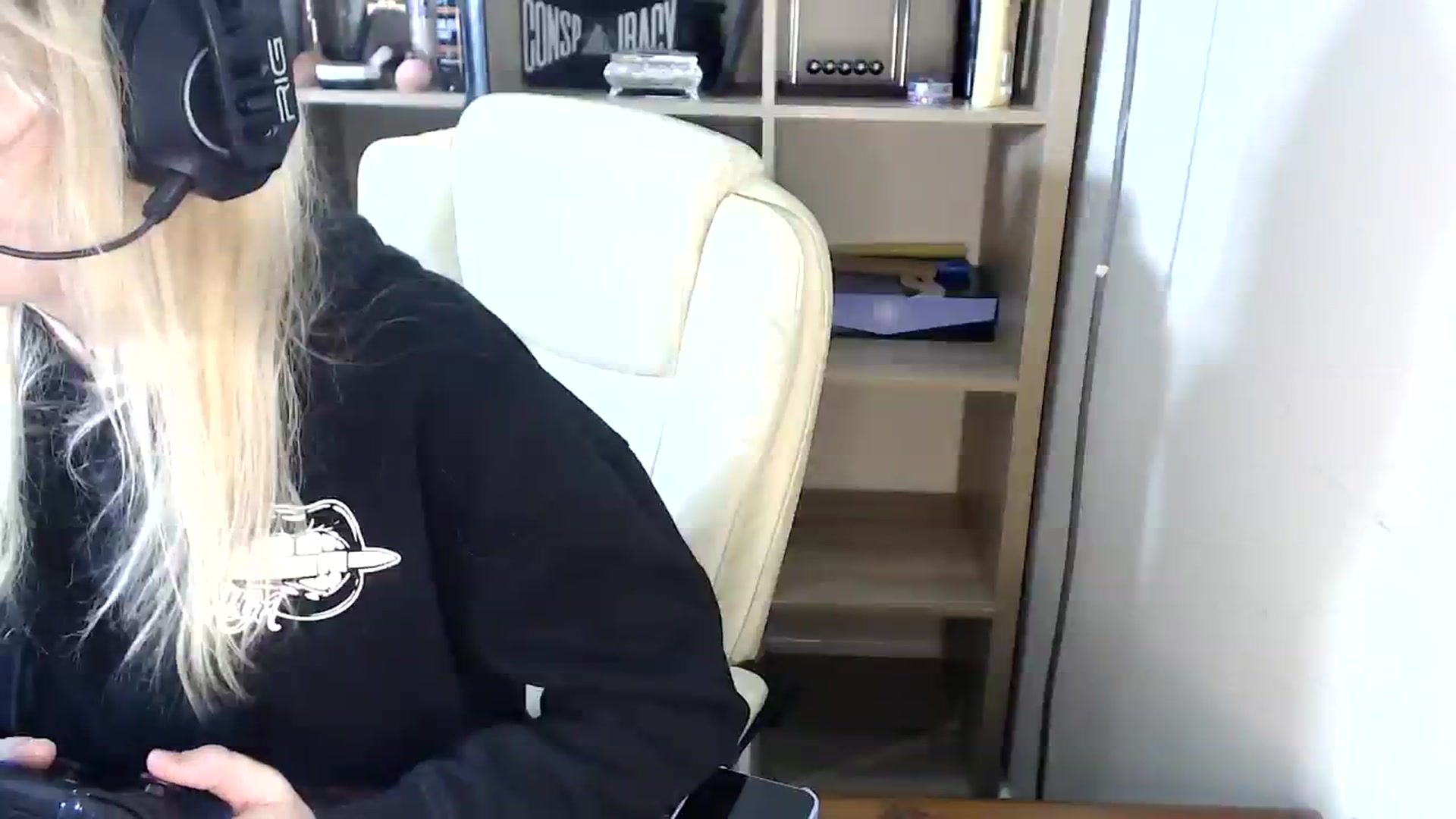 Gallery image thumbnail from Kinksta1's myfreecams stream on, 07/29/2023, 13:13 image 2 of 20