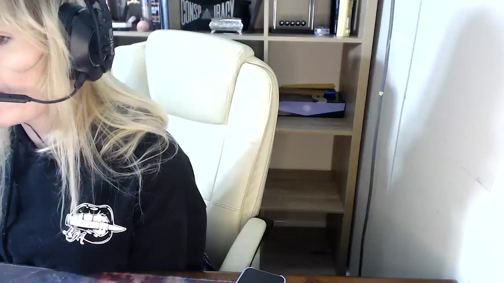 Gallery image thumbnail from Kinksta1's myfreecams stream on, 07/29/2023, 13:13 image 12 of 20