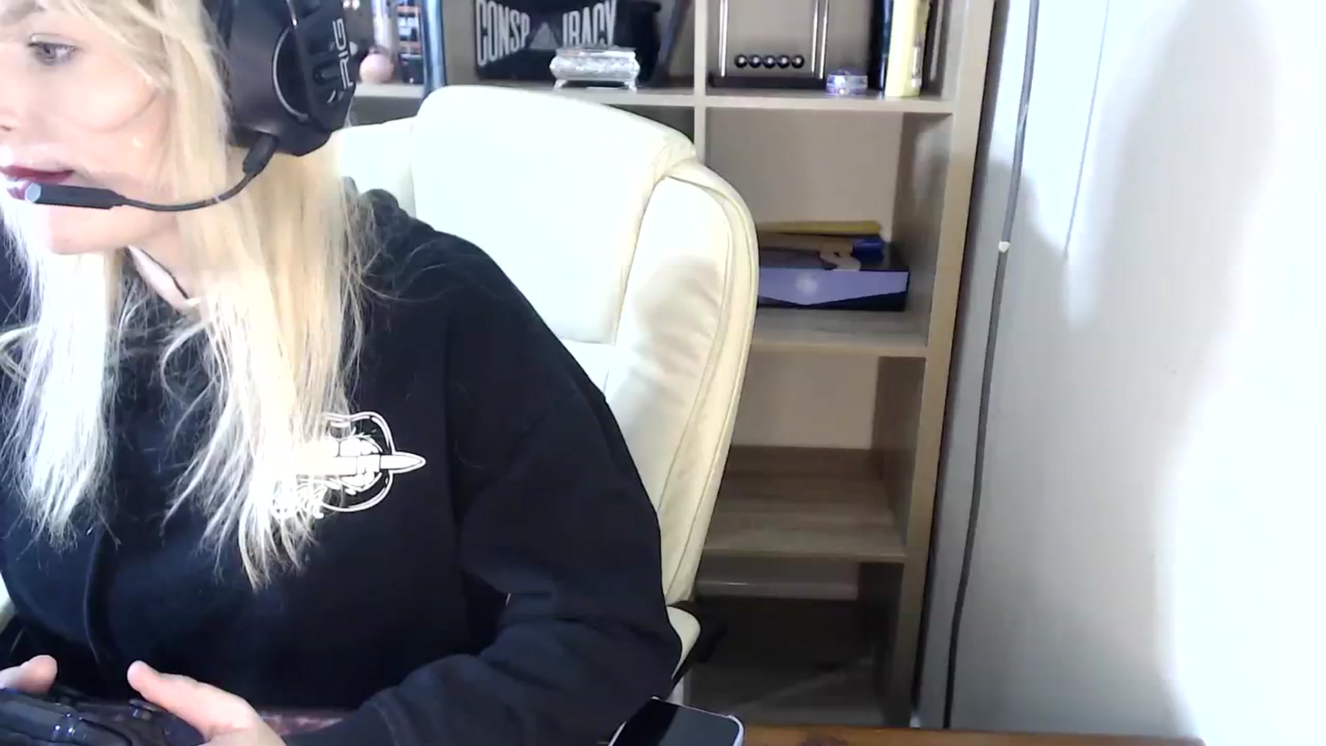 Gallery image thumbnail from Kinksta1's myfreecams stream on, 07/29/2023, 13:13 image 1 of 20