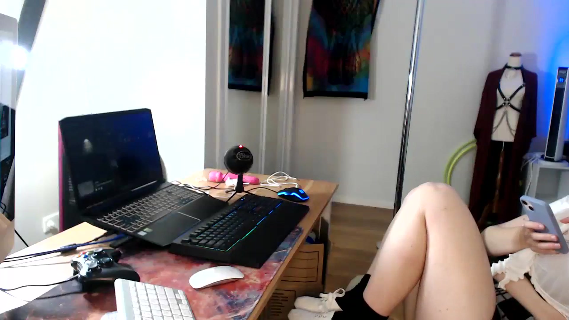 Gallery image thumbnail from Kinksta1's myfreecams stream on, 08/04/2023, 13:52 image 2 of 20