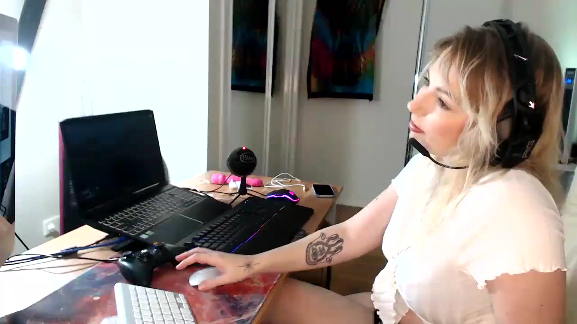 Gallery image thumbnail from Kinksta1's myfreecams stream on, 08/04/2023, 13:52 image 9 of 20