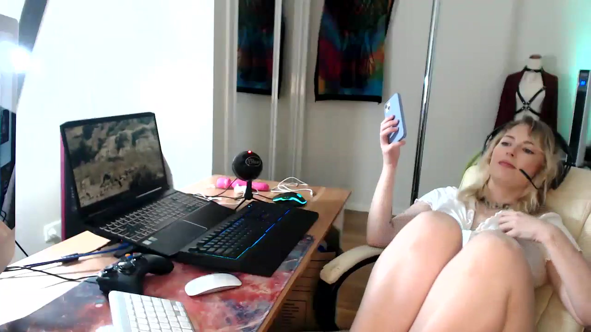 Gallery image thumbnail from Kinksta1's myfreecams stream on, 08/04/2023, 13:52 image 17 of 20