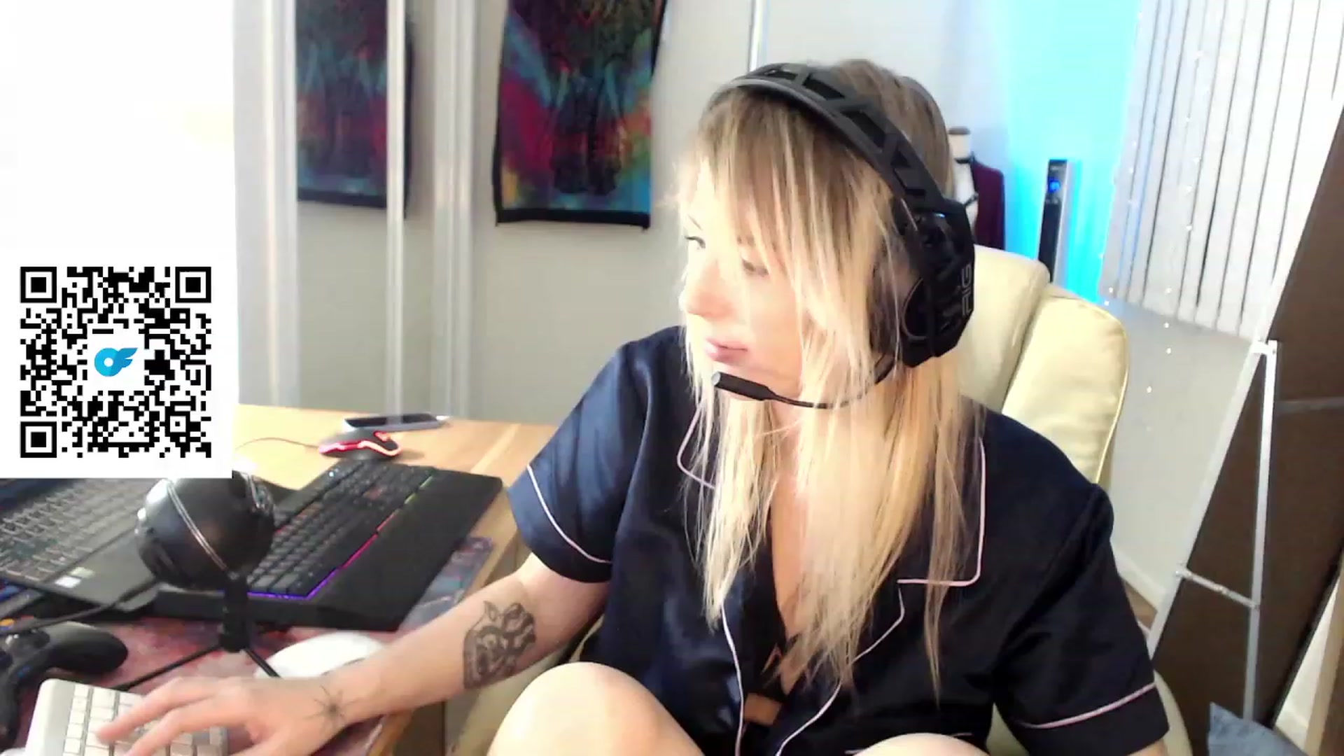 Gallery image thumbnail from Kinksta1's myfreecams stream on, 08/05/2023, 15:38 image 15 of 20