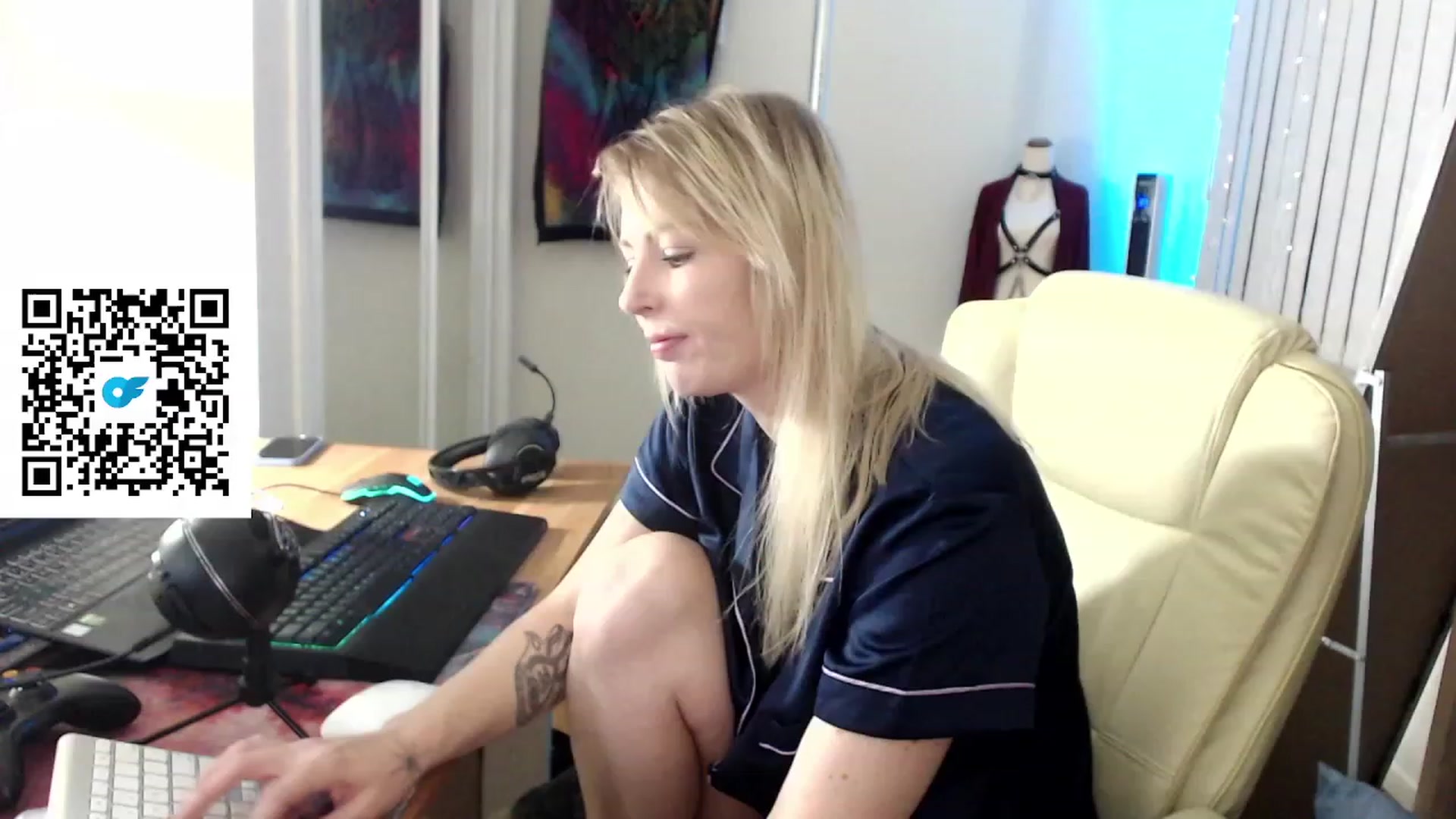 Gallery image thumbnail from Kinksta1's myfreecams stream on, 08/05/2023, 15:38 image 7 of 20