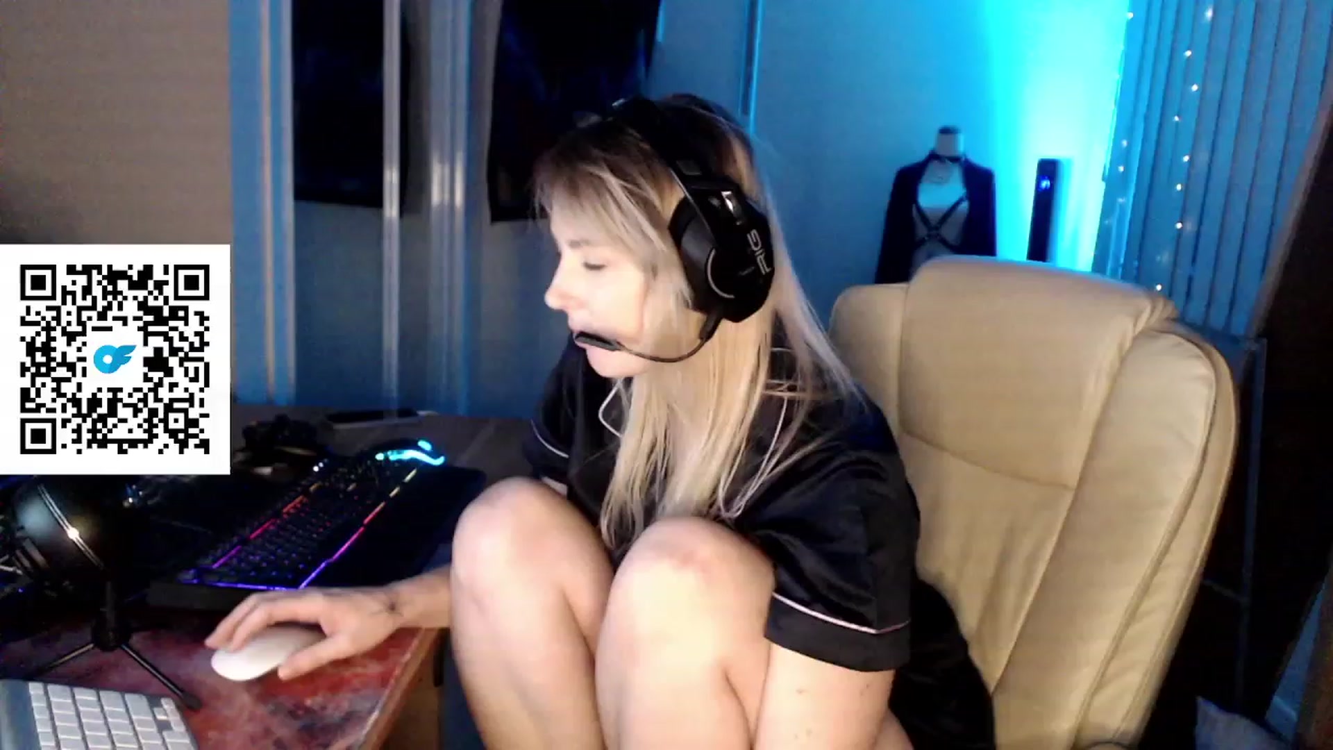 Gallery image thumbnail from Kinksta1's myfreecams stream on, 08/05/2023, 16:15 image 11 of 20