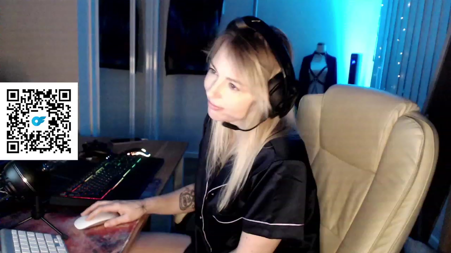 Gallery image thumbnail from Kinksta1's myfreecams stream on, 08/05/2023, 16:15 image 3 of 20