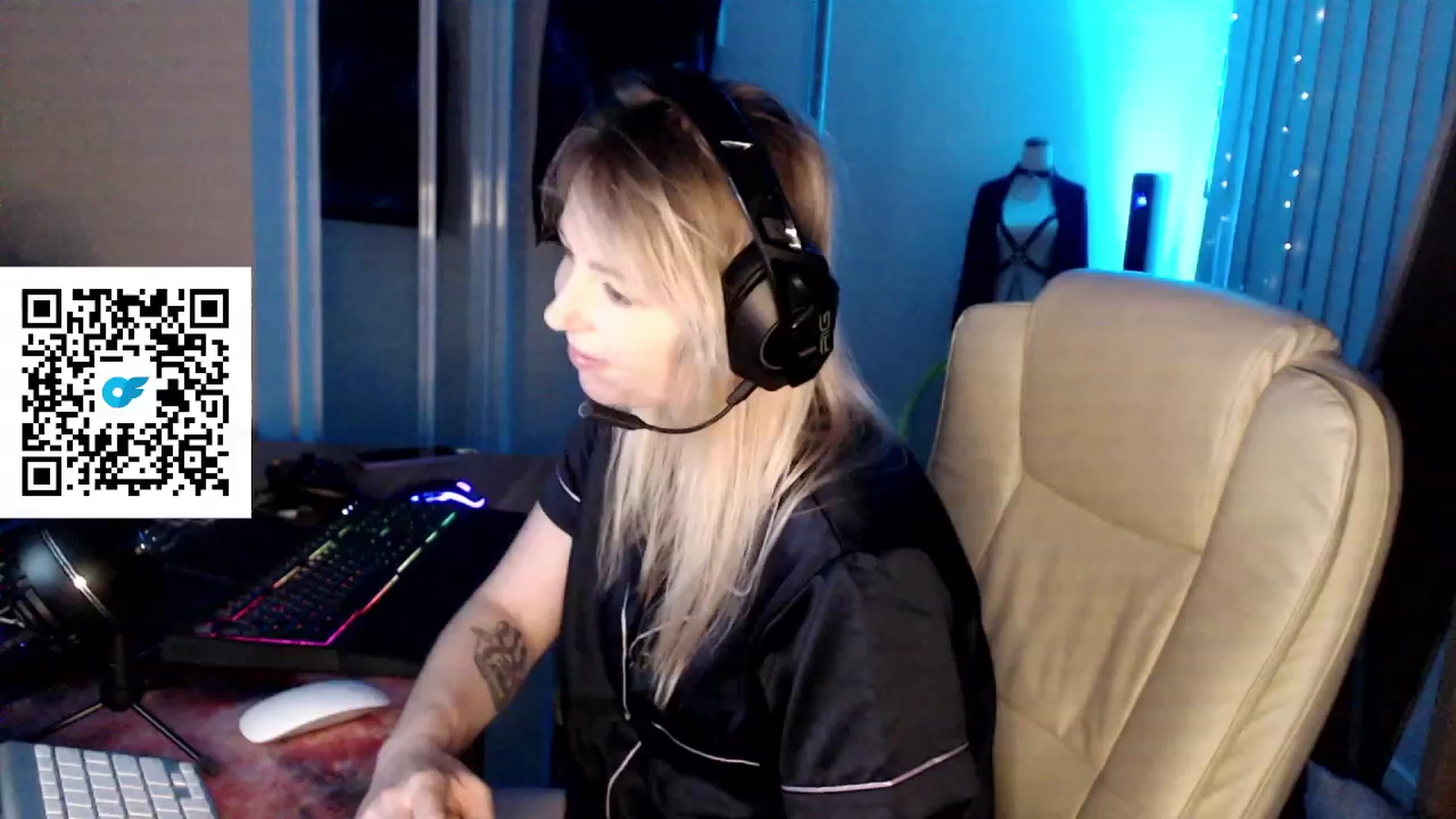 Gallery image thumbnail from Kinksta1's myfreecams stream on, 08/05/2023, 16:15 image 5 of 20