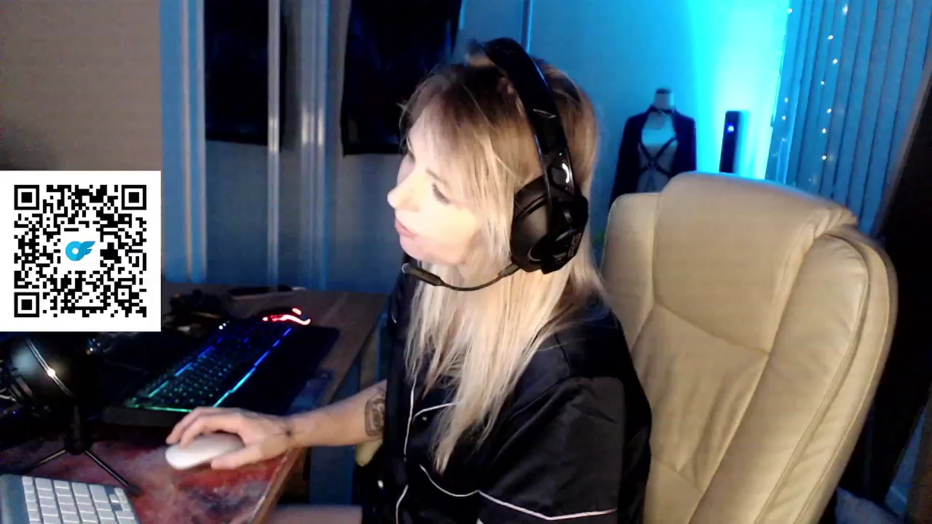 Gallery image thumbnail from Kinksta1's myfreecams stream on, 08/05/2023, 16:15 image 6 of 20