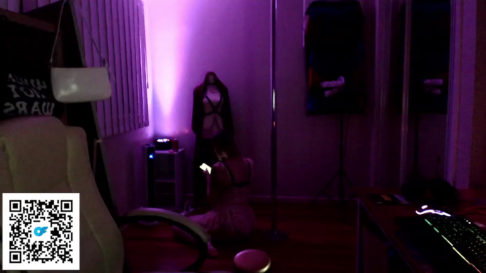 Gallery image thumbnail from Kinksta1's myfreecams stream on, 08/11/2023, 13:18 image 8 of 20