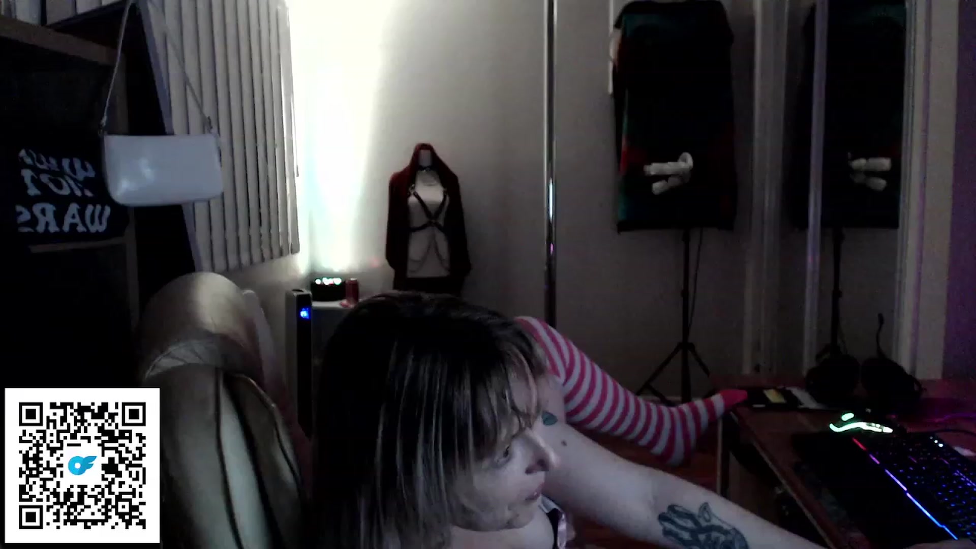 Gallery image thumbnail from Kinksta1's myfreecams stream on, 08/11/2023, 13:18 image 14 of 20