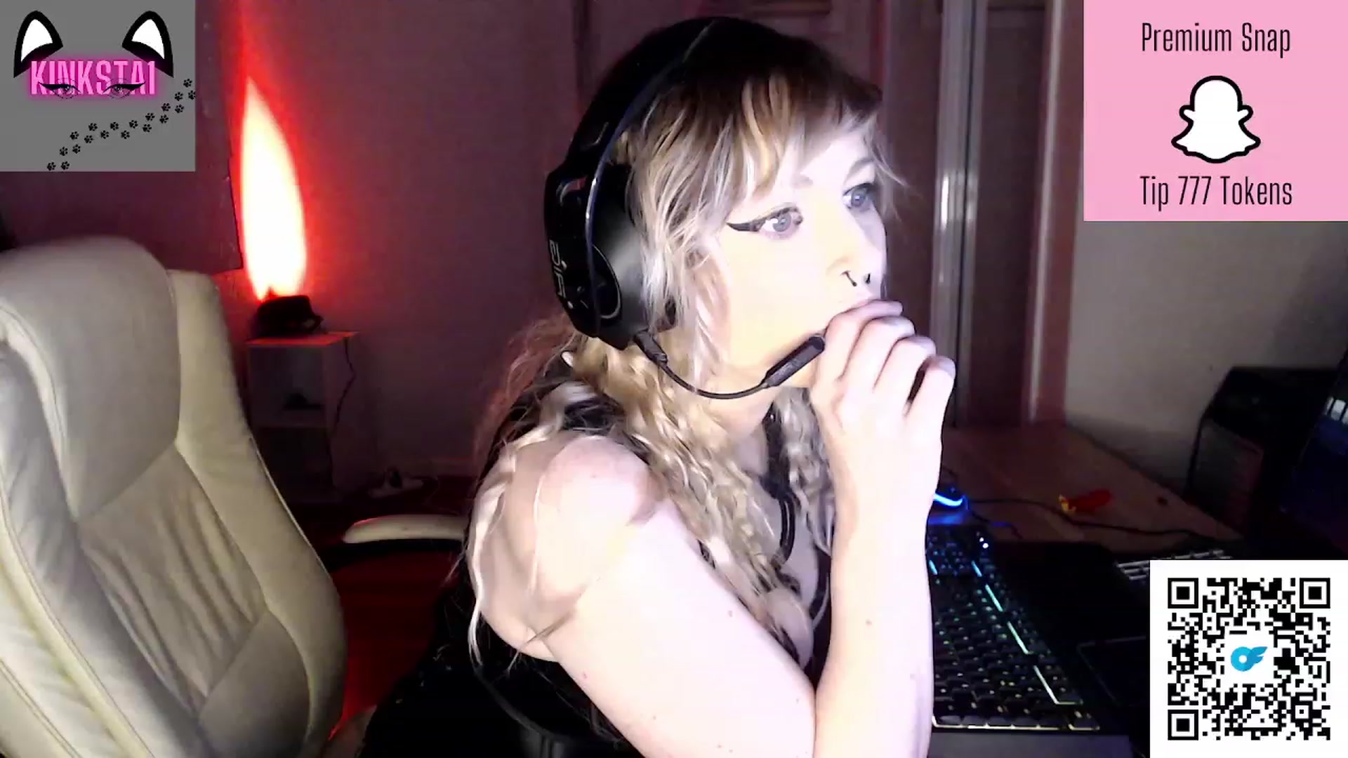 Gallery image thumbnail from Kinksta1's myfreecams stream on, 08/18/2023, 14:20 image 12 of 20