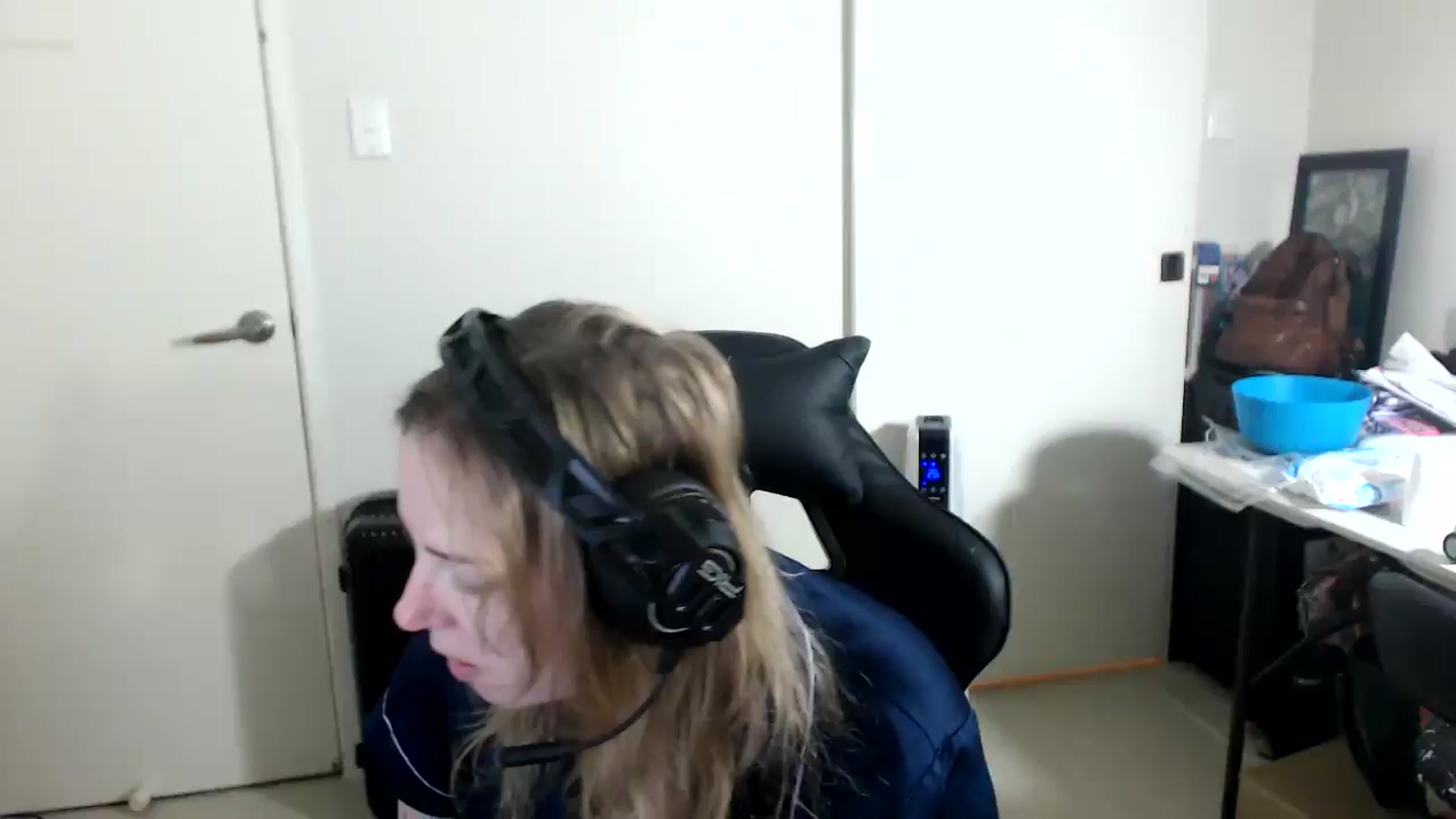 Gallery image thumbnail from Kinksta1's myfreecams stream on, 06/17/2025, 14:20 image 13 of 20