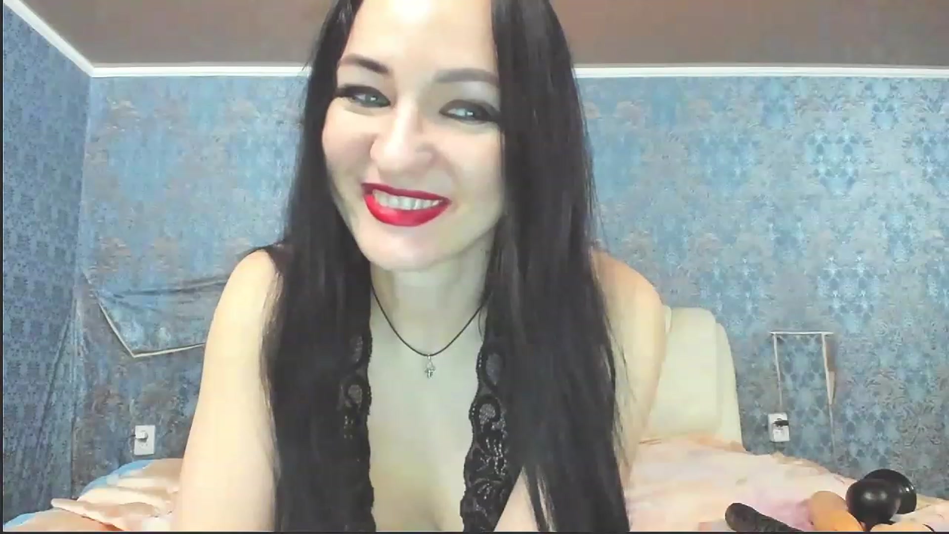 Gallery image thumbnail from KinkyKitte's myfreecams stream on, 01/04/2023, 17:59 image 15 of 20