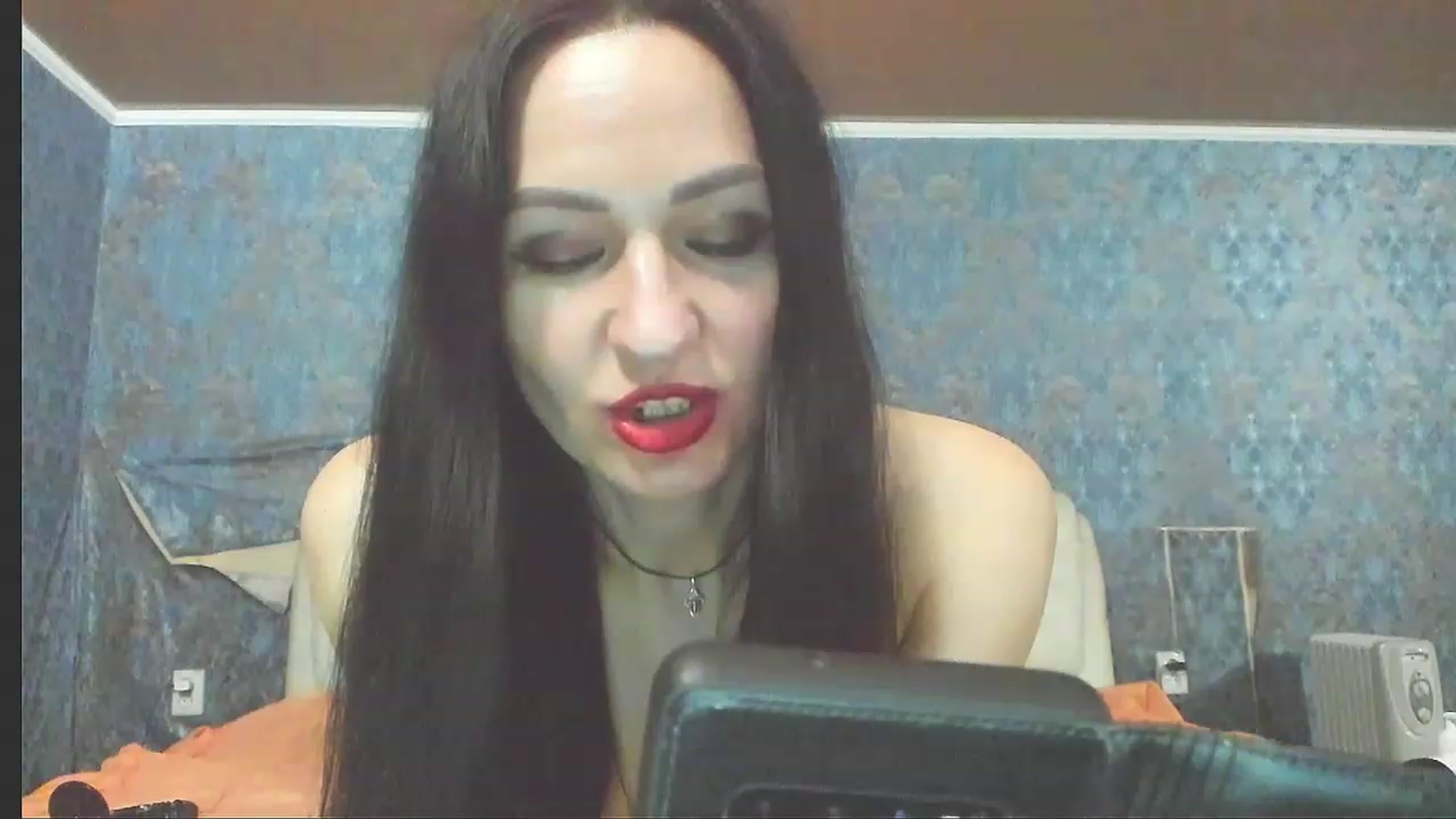 Gallery image thumbnail from KinkyKitte's myfreecams stream on, 05/03/2023, 16:16 image 14 of 20