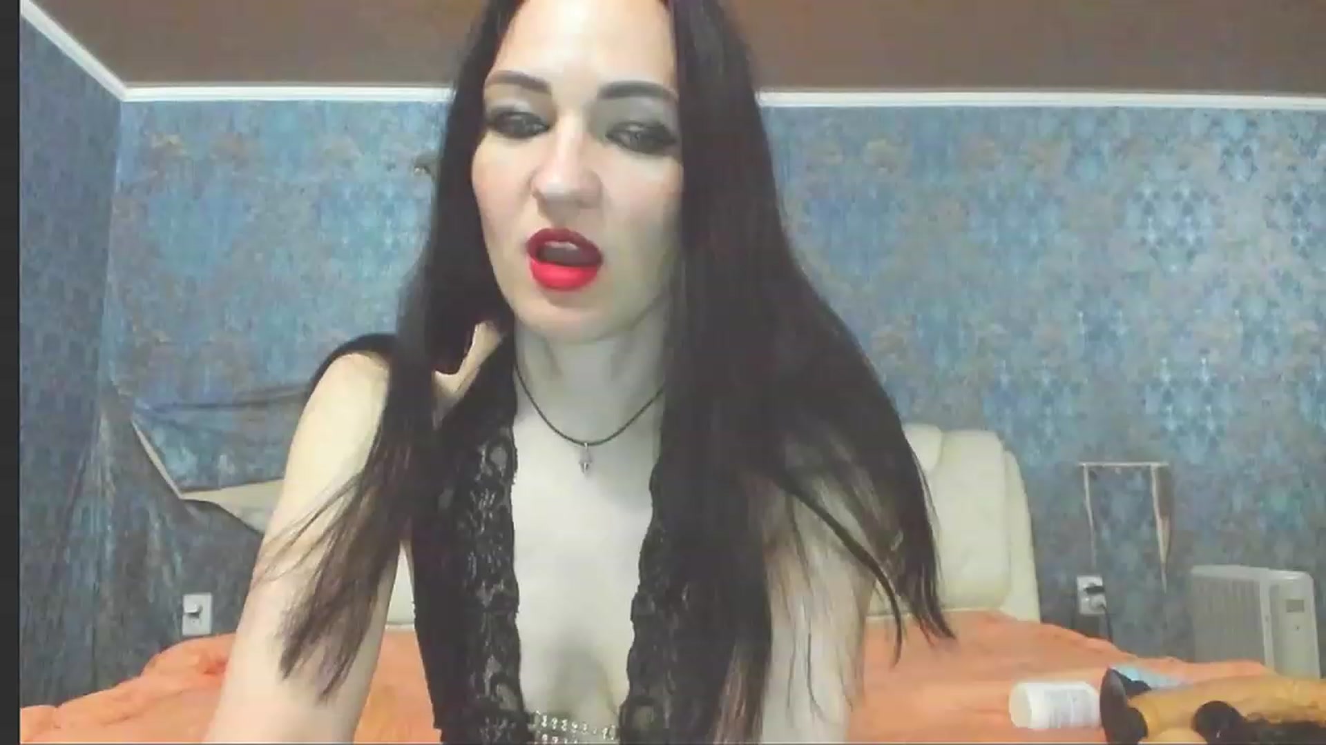 Gallery image thumbnail from KinkyKitte's myfreecams stream on, 05/24/2023, 16:13 image 11 of 20