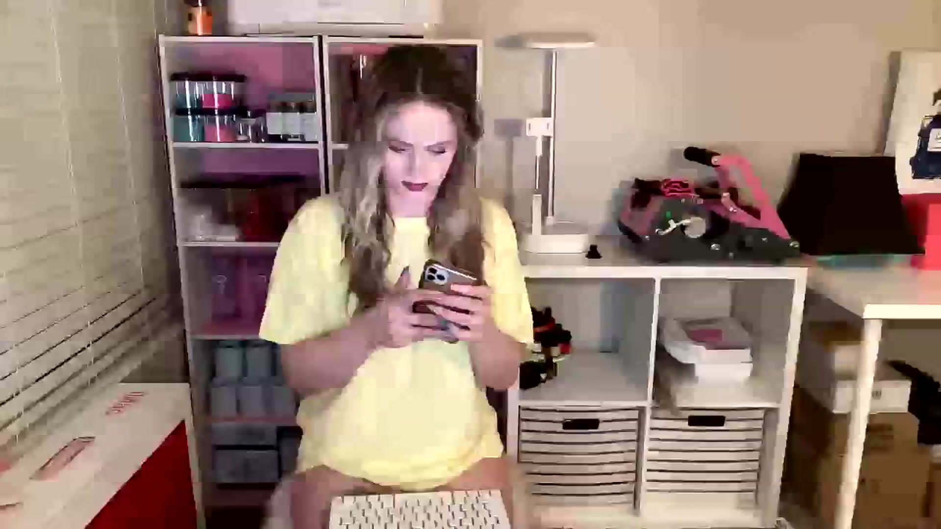 Gallery image thumbnail from KinkyKittie69's myfreecams stream on, 06/13/2023, 06:51 image 17 of 20