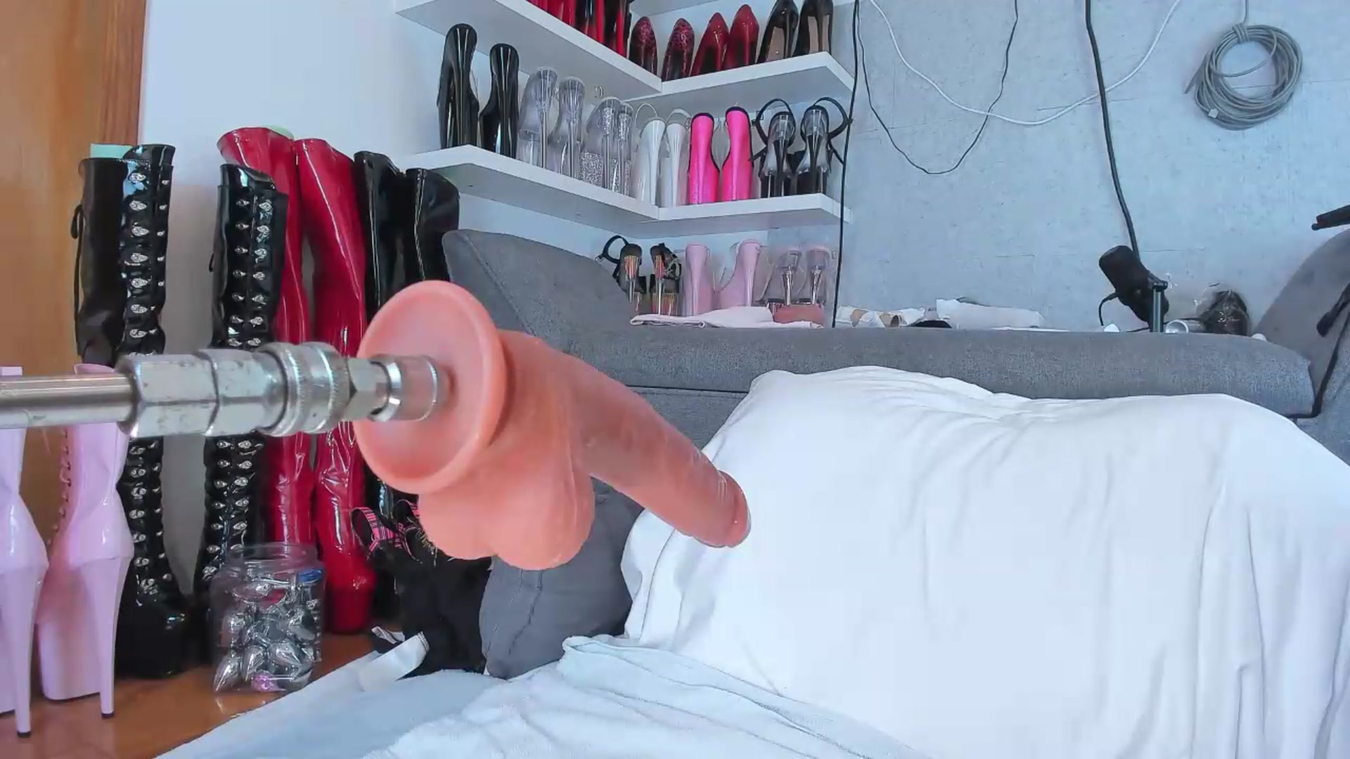 Gallery image thumbnail from KinkyMarisol's myfreecams stream on, 08/05/2026, 17:40 image 18 of 20