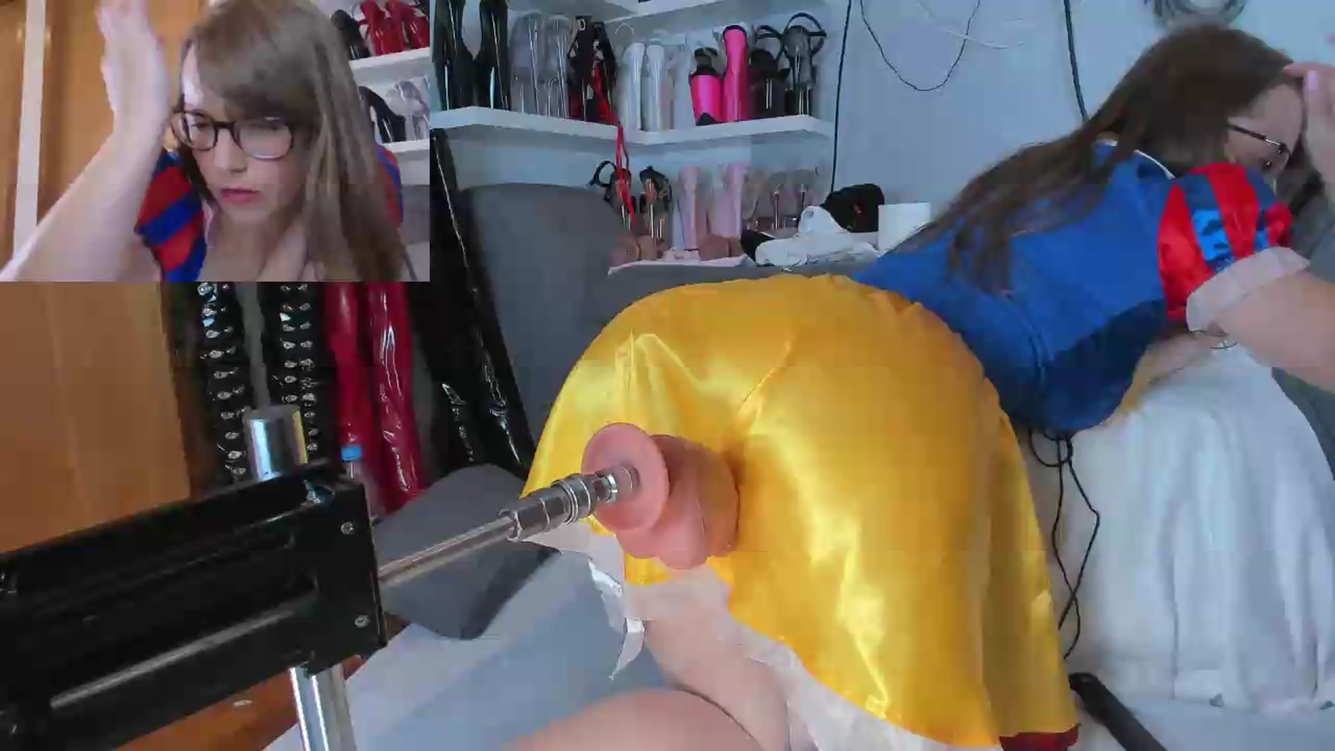 Gallery image thumbnail from KinkyMarisol's myfreecams stream on, 08/09/2026, 20:48 image 19 of 20