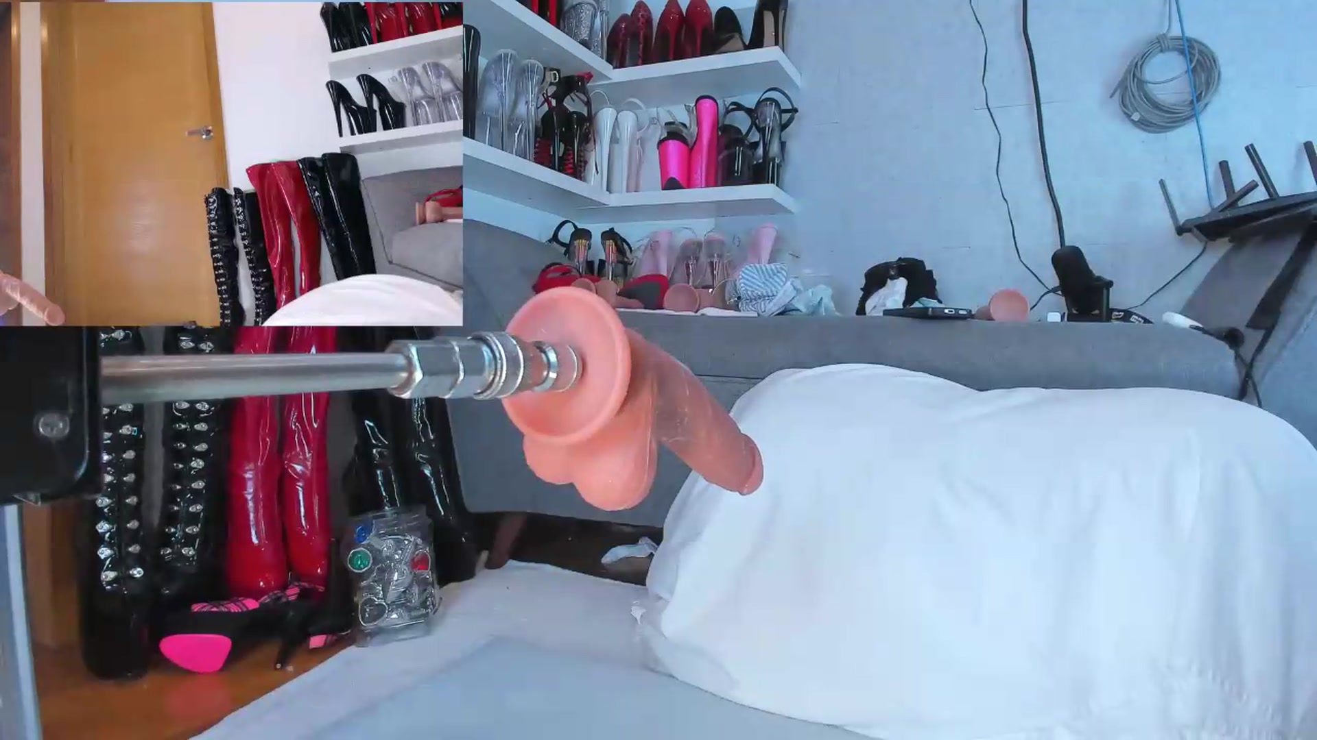 Gallery image thumbnail from KinkyMarisol's myfreecams stream on, 08/16/2026, 09:07 image 9 of 20