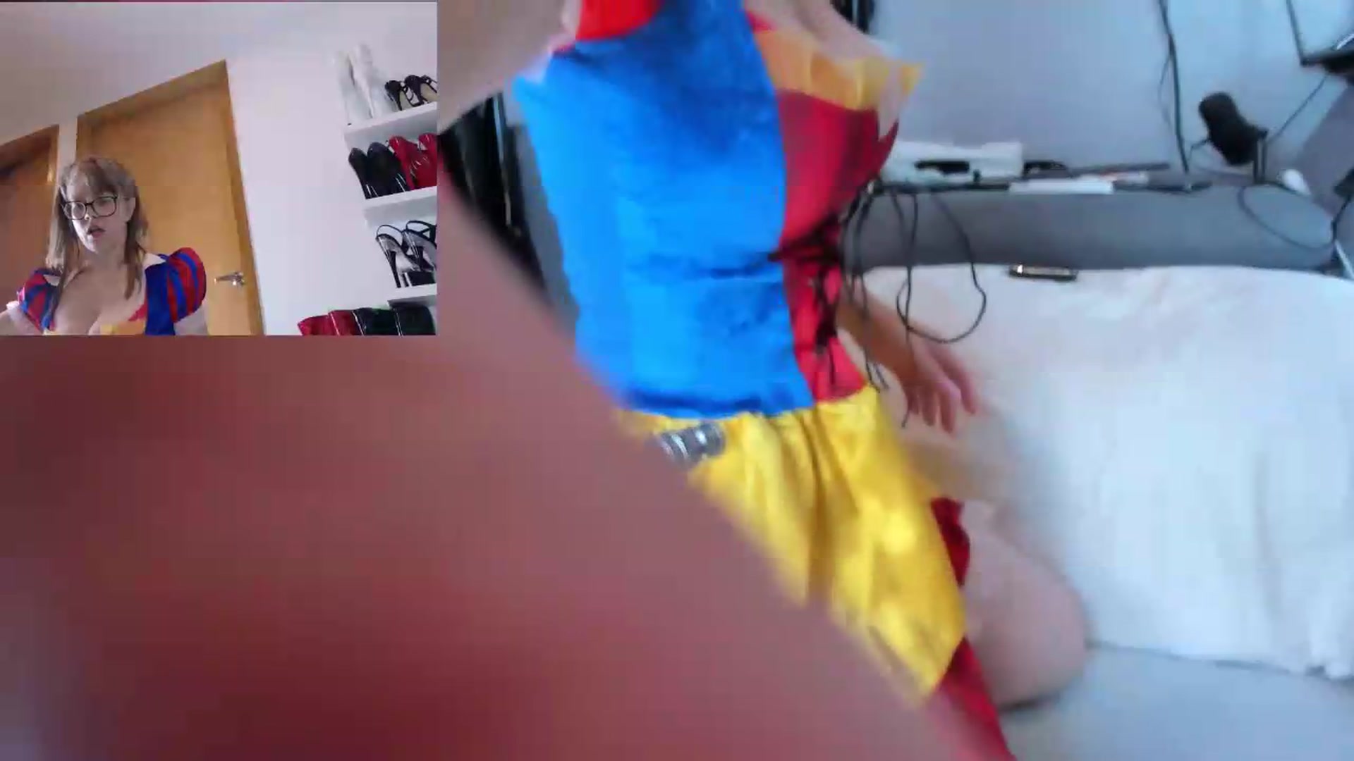 Gallery image thumbnail from KinkyMarisol's myfreecams stream on, 09/07/2026, 07:58 image 7 of 20