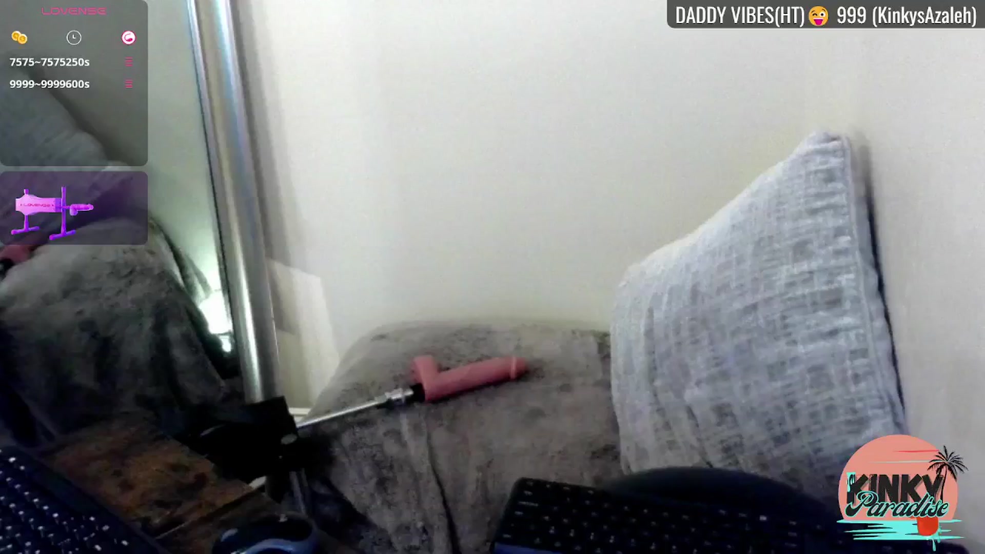 Gallery image thumbnail from KinkyParadise's myfreecams stream on, 10/13/2024, 03:44 image 15 of 20