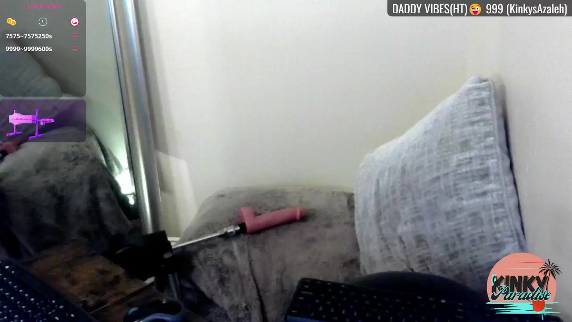 Gallery image thumbnail from KinkyParadise's myfreecams stream on, 10/13/2024, 03:44 image 14 of 20