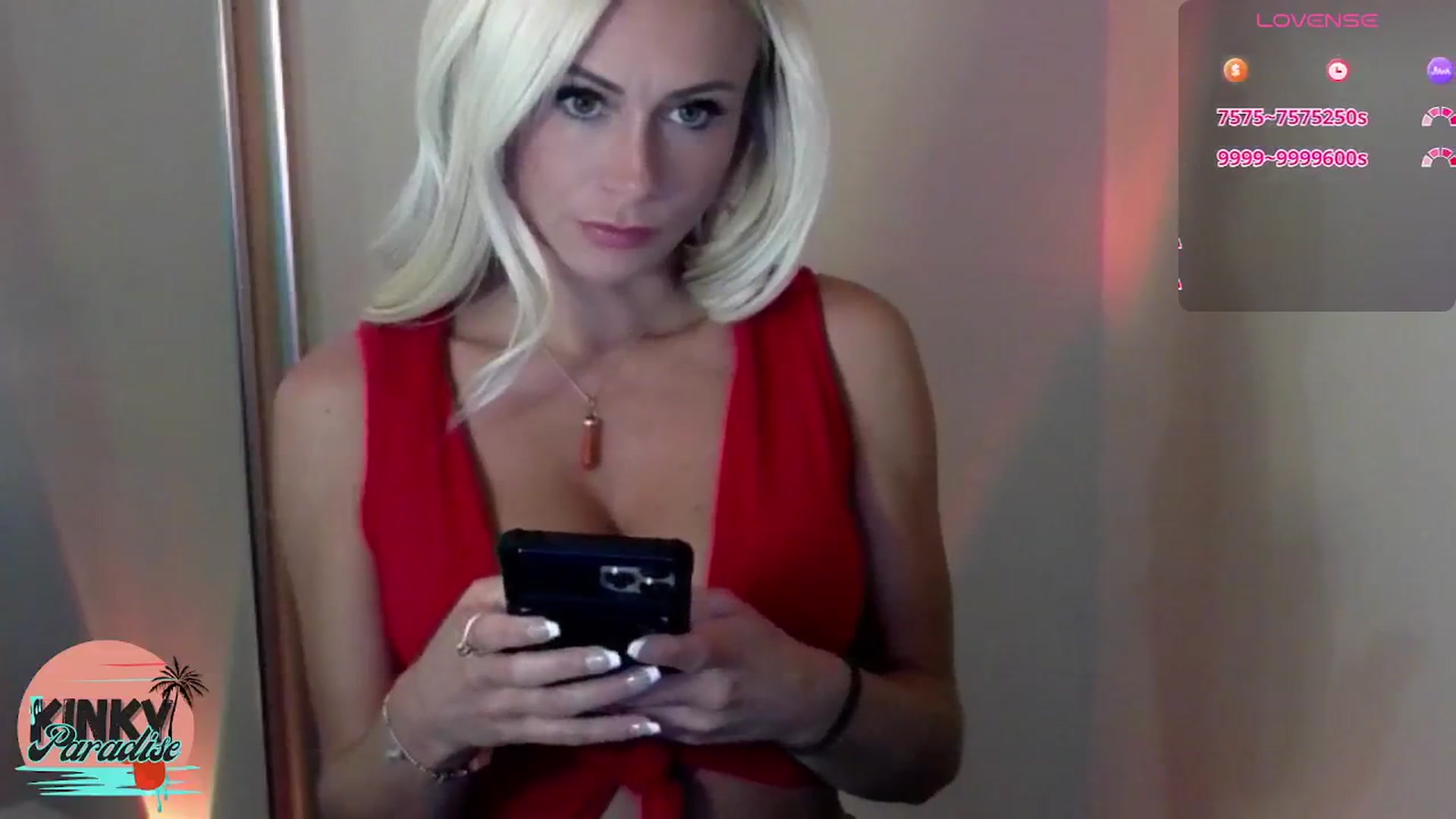 Gallery image thumbnail from KinkyParadise's myfreecams stream on, 10/19/2024, 16:00 image 16 of 20