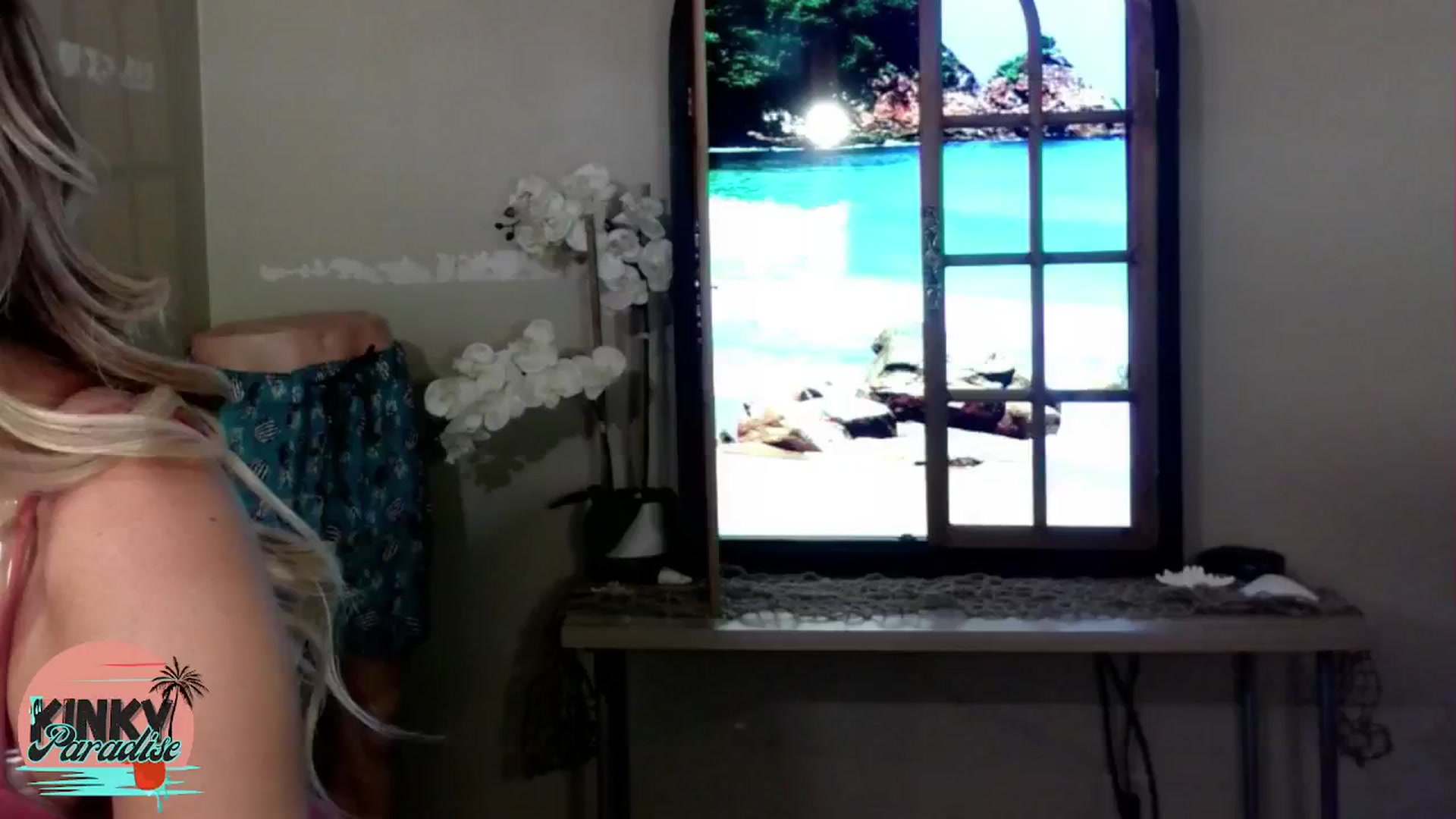 Gallery image thumbnail from KinkyParadise's myfreecams stream on, 10/27/2024, 24:11 image 14 of 20