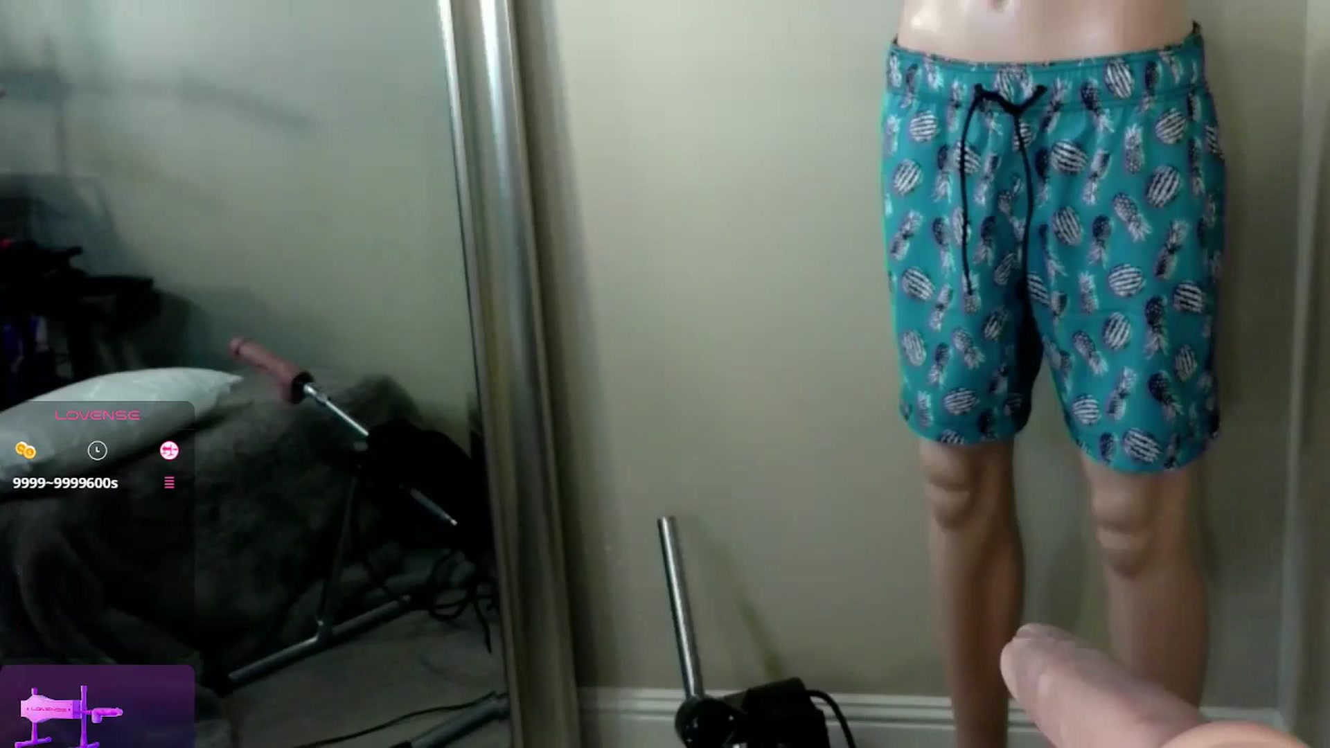 Gallery image thumbnail from KinkyParadise's myfreecams stream on, 11/03/2024, 03:25 image 19 of 20