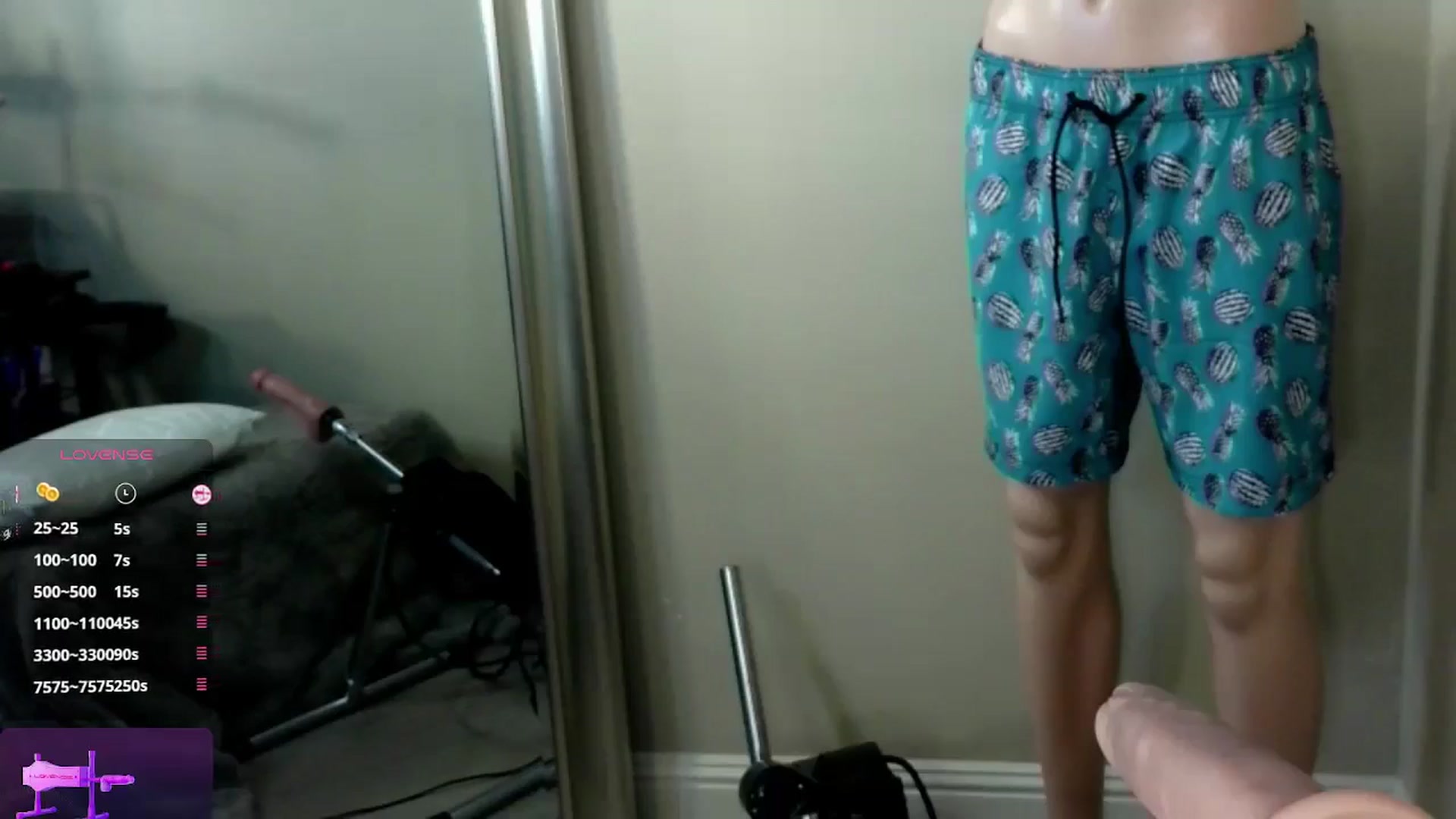 Gallery image thumbnail from KinkyParadise's myfreecams stream on, 11/03/2024, 03:25 image 18 of 20
